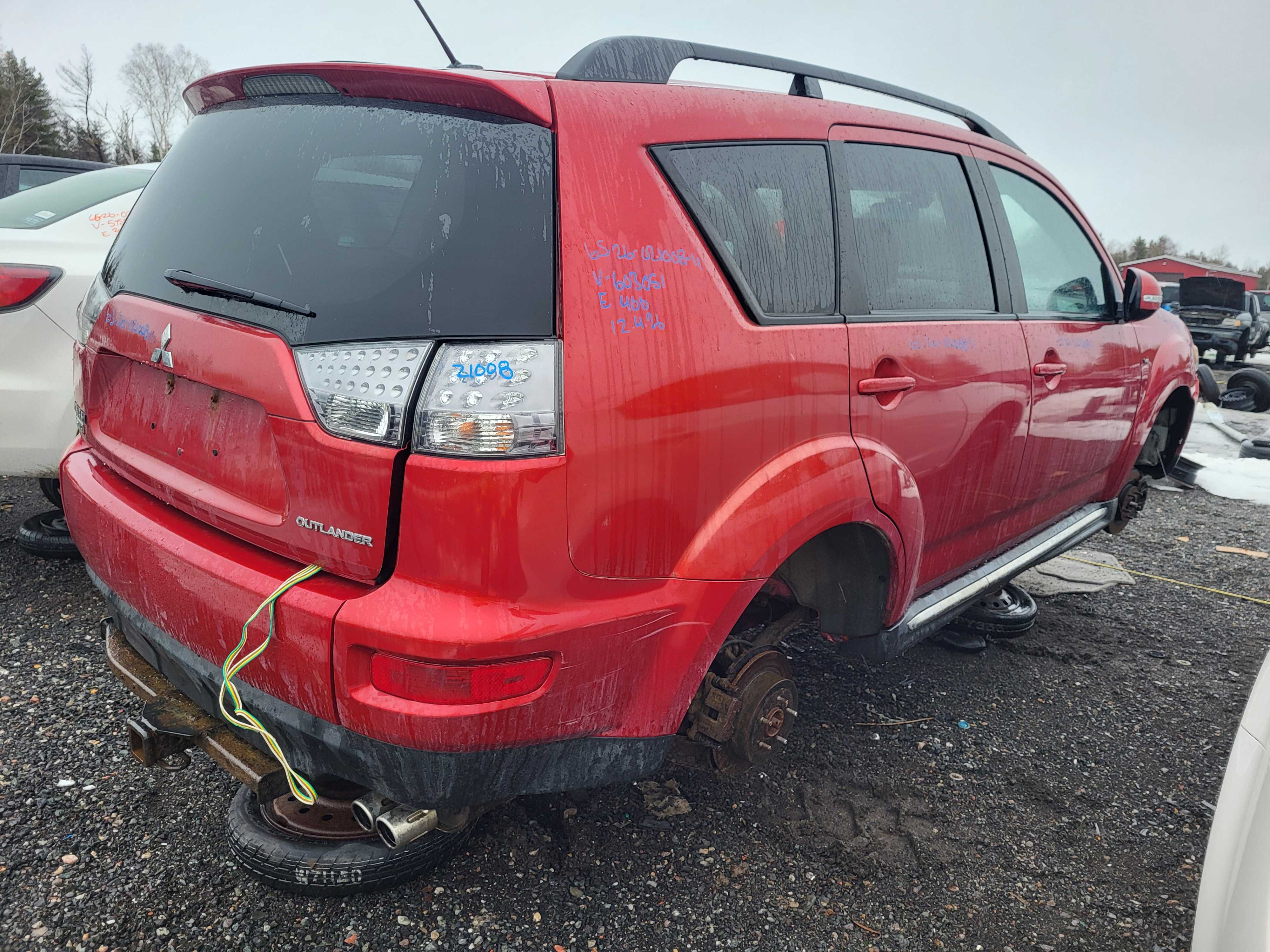 MITSUBISHI OUTLANDER 2011