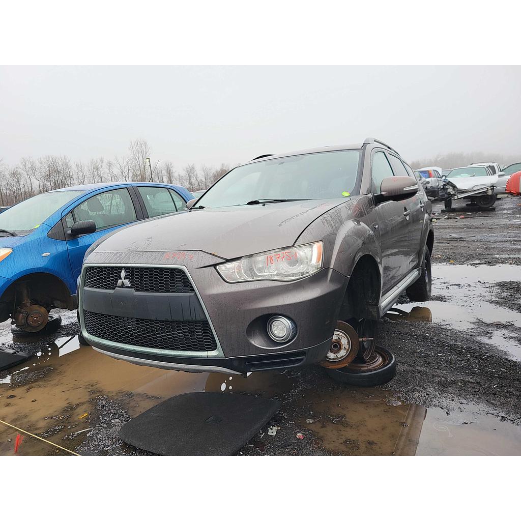 MITSUBISHI OUTLANDER 2011