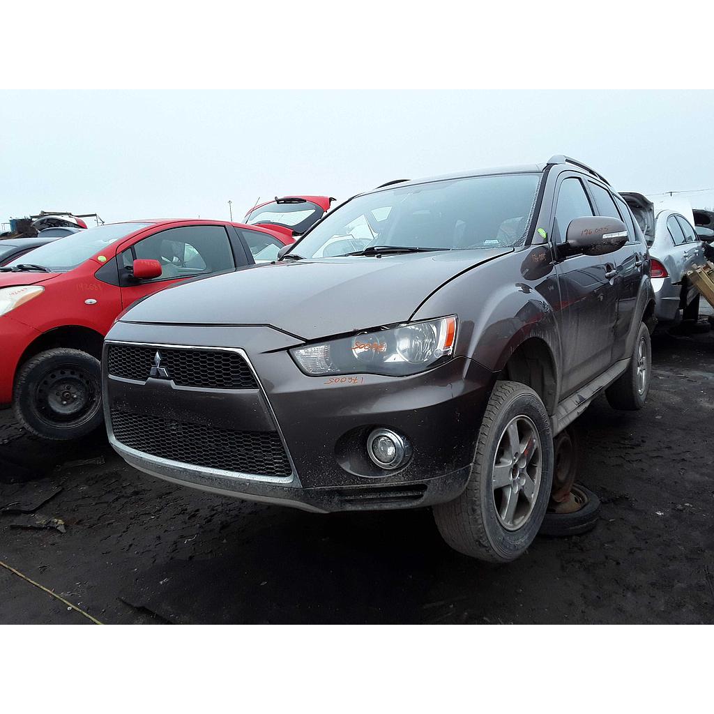 MITSUBISHI OUTLANDER 2012
