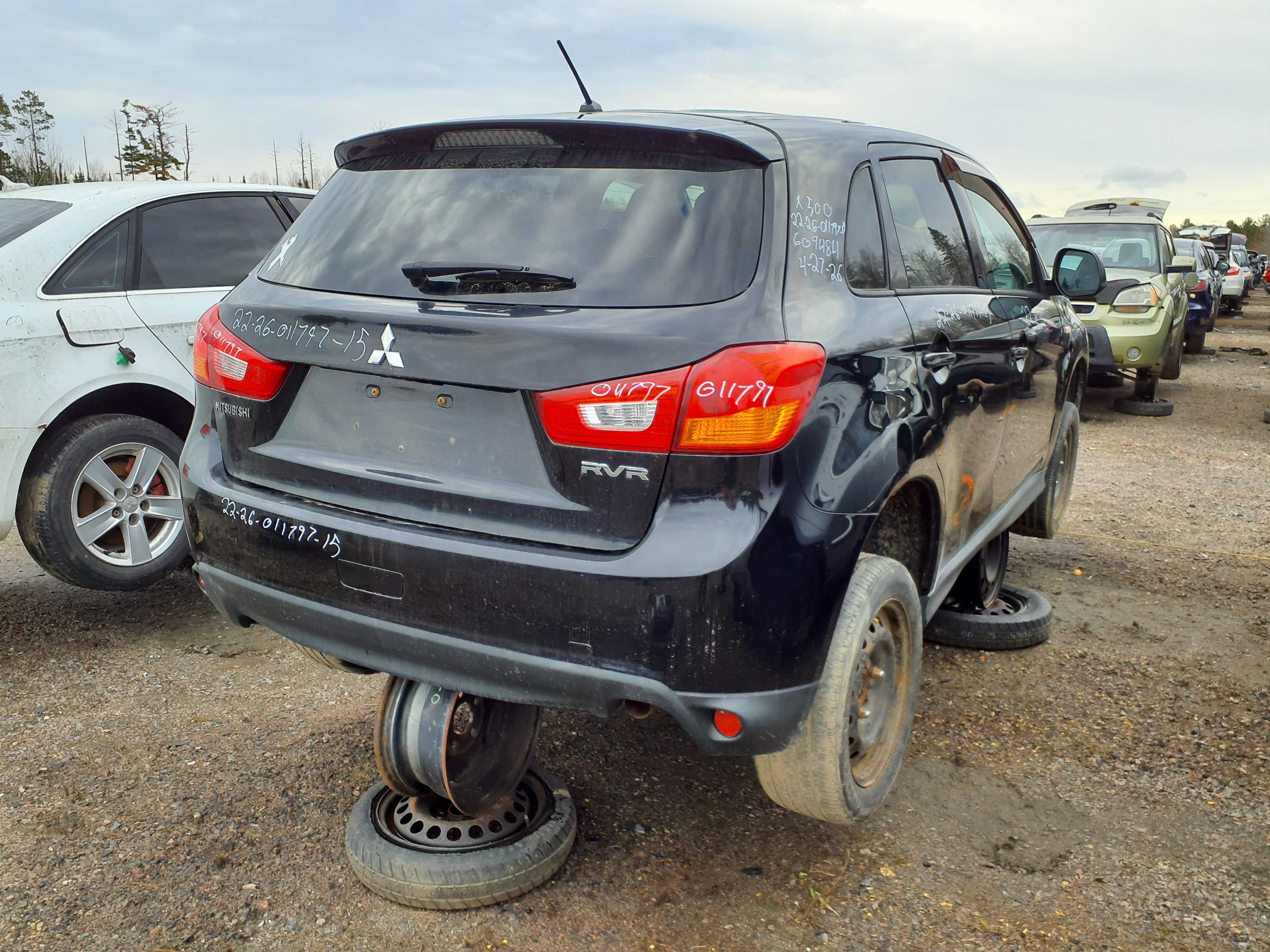 MITSUBISHI RVR 2015
