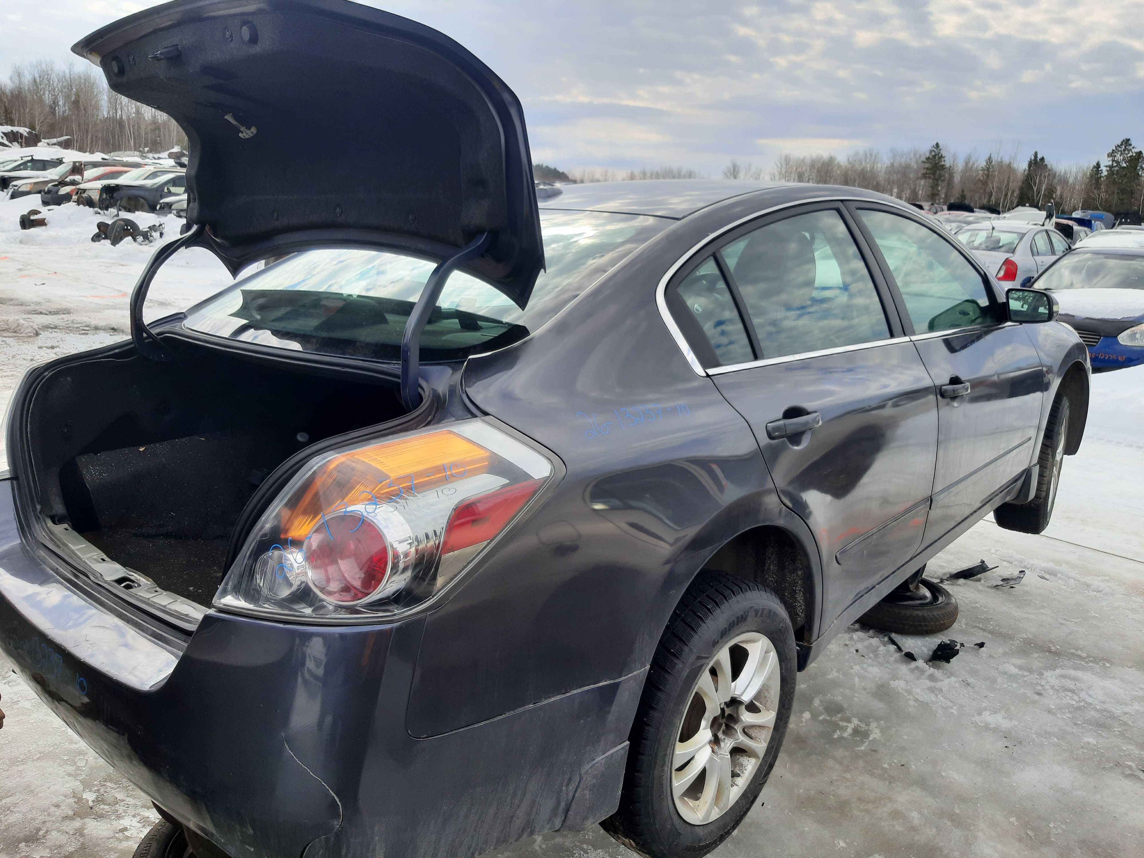 NISSAN ALTIMA 2010