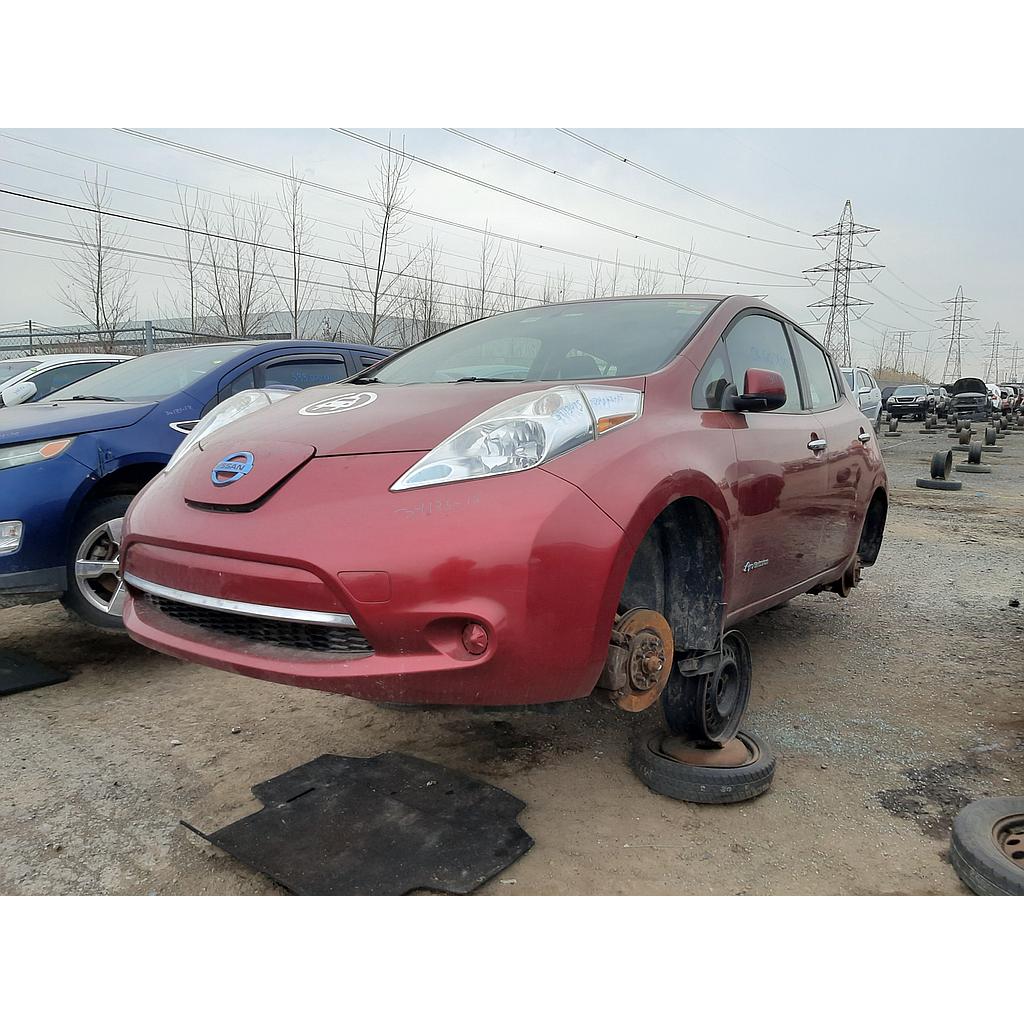 NISSAN LEAF 2015