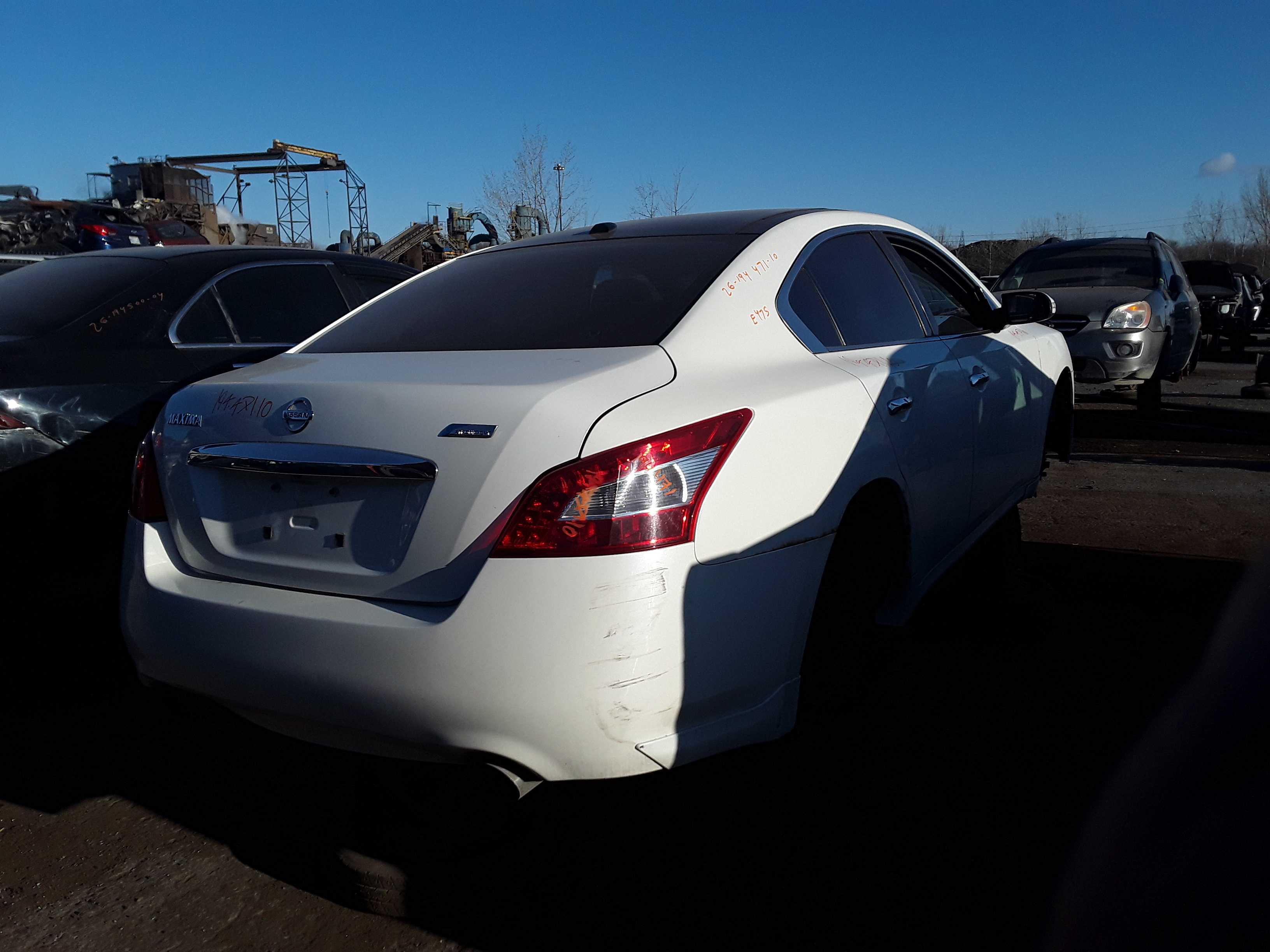NISSAN MAXIMA 2010