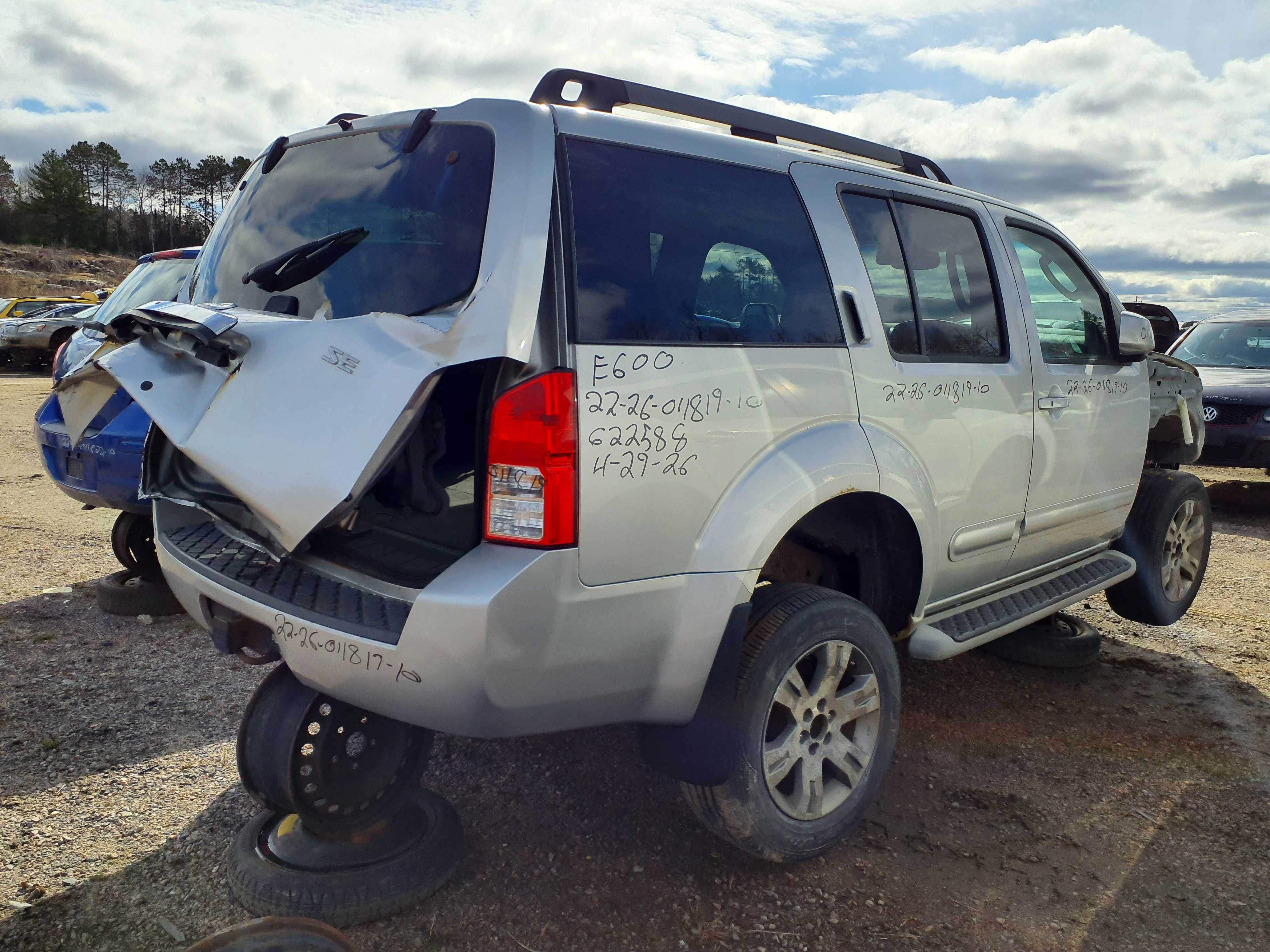 NISSAN PATHFINDER 2010