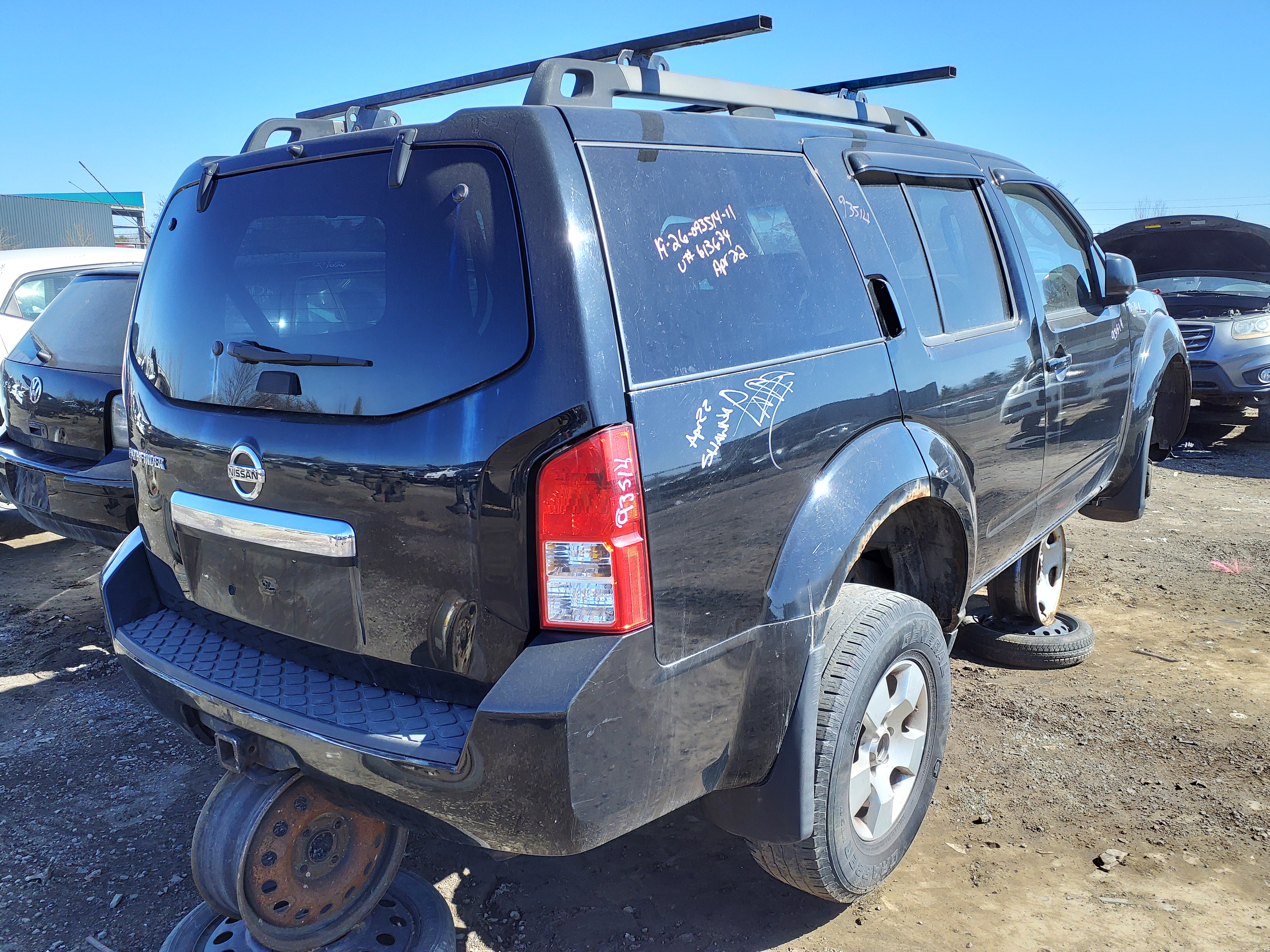 NISSAN PATHFINDER 2011