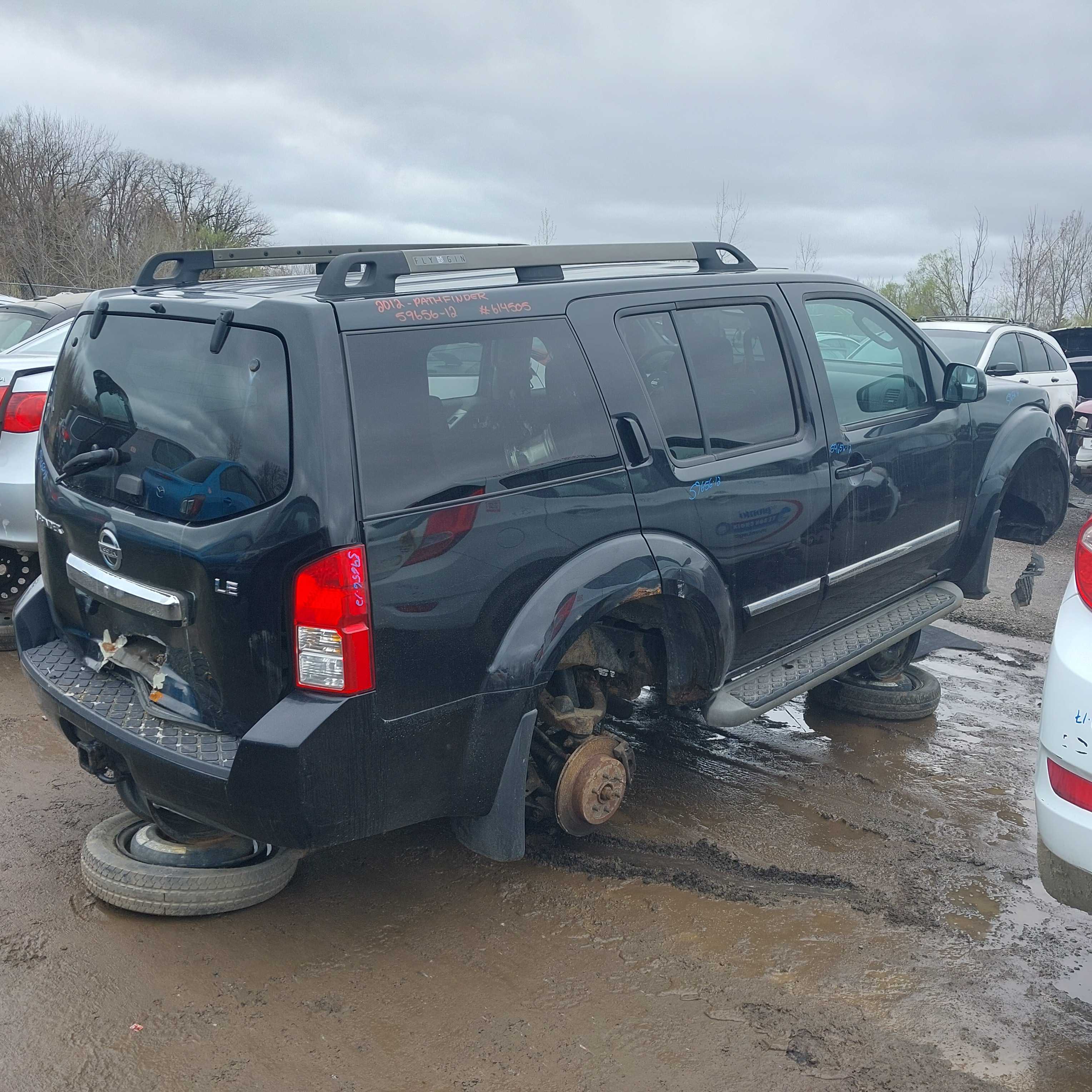 NISSAN PATHFINDER 2012