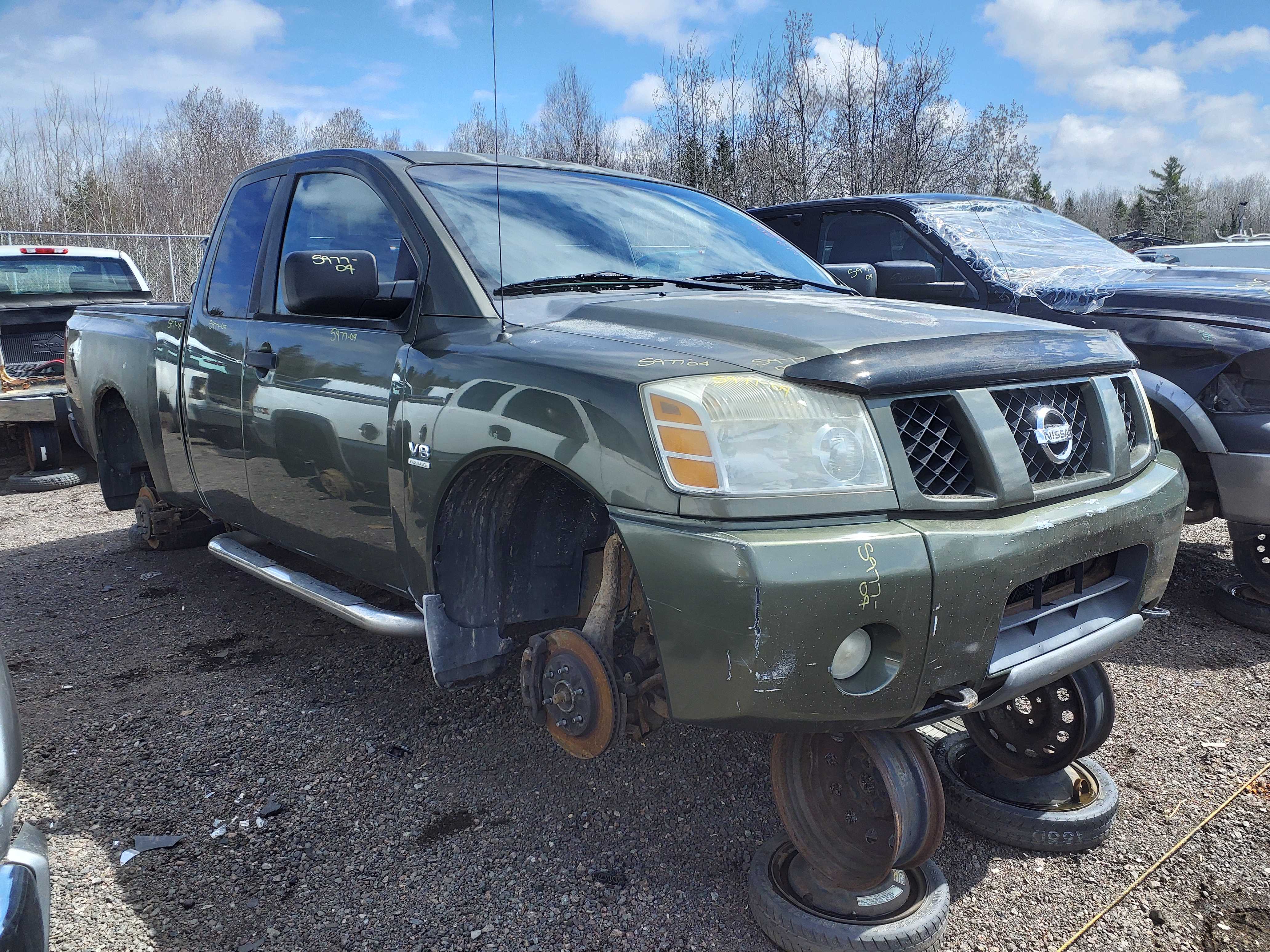 NISSAN TITAN 2004