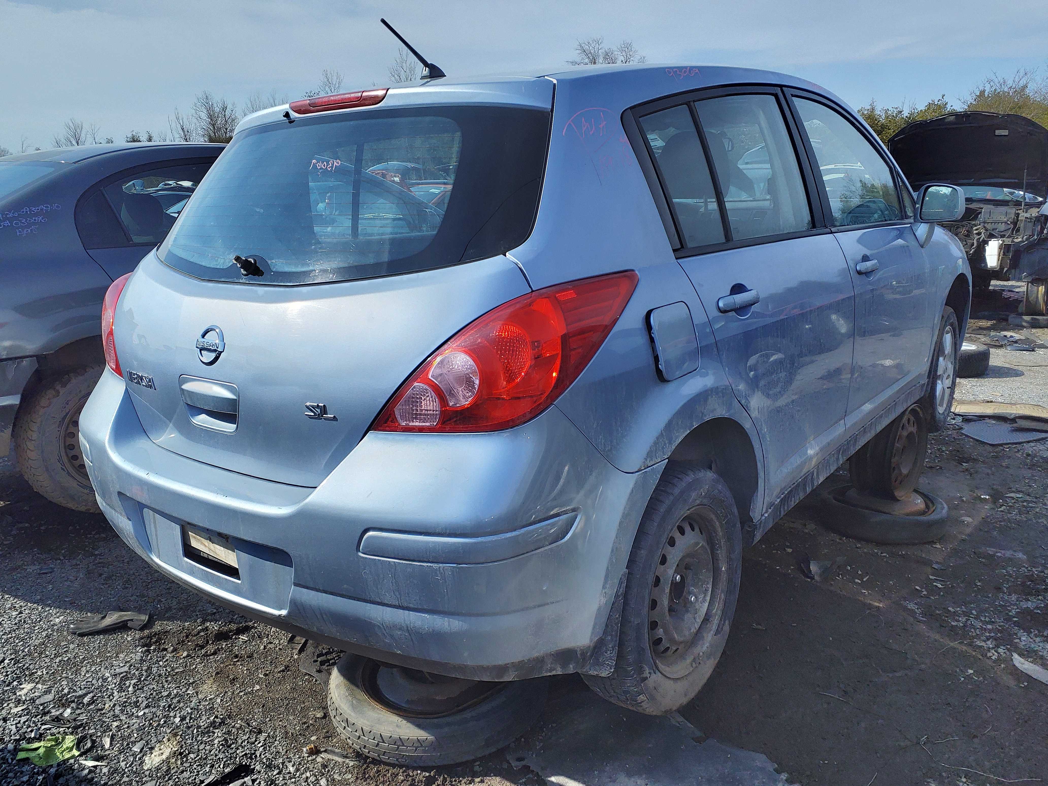 NISSAN VERSA 2009