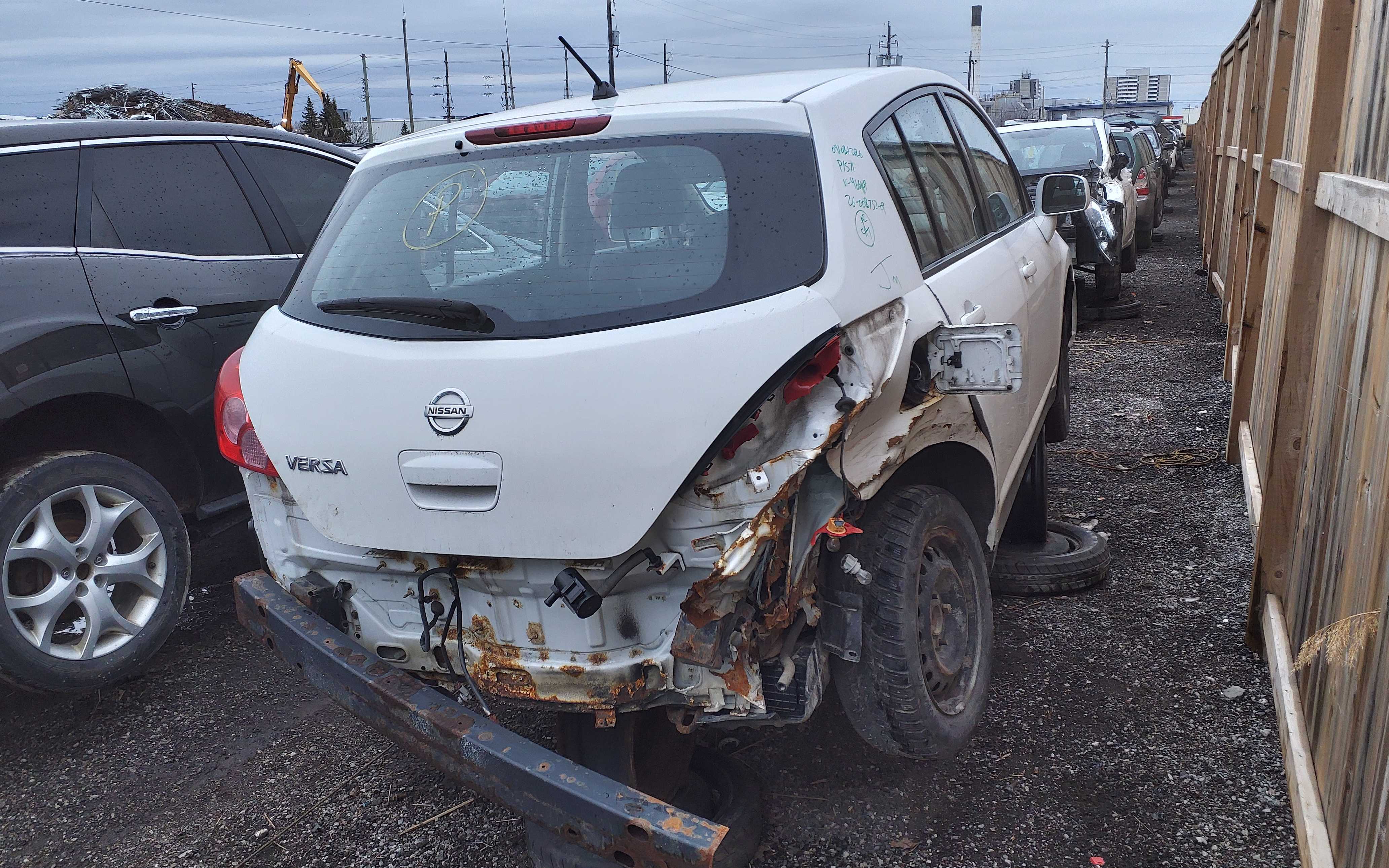 NISSAN VERSA 2009