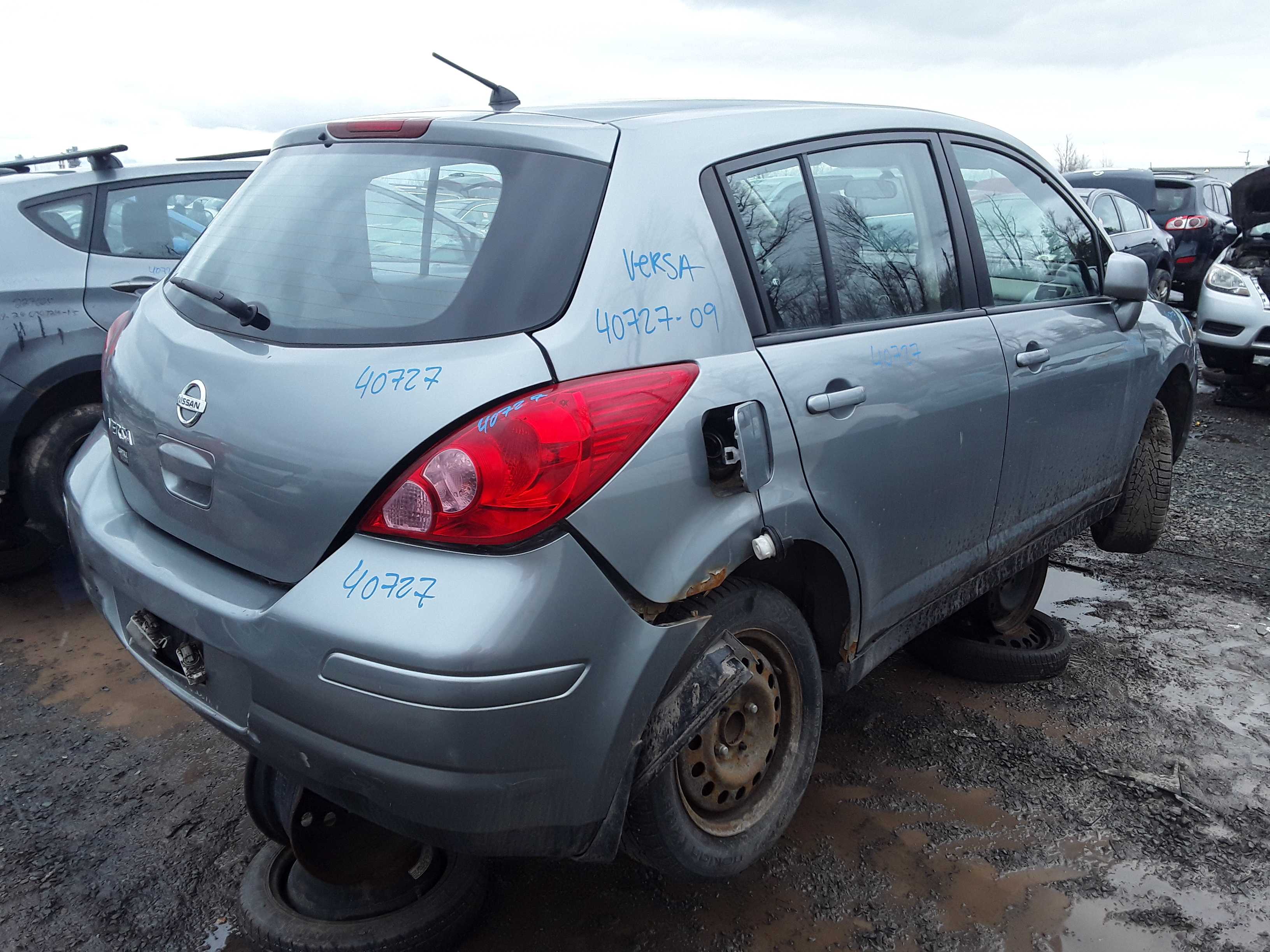 NISSAN VERSA 2009