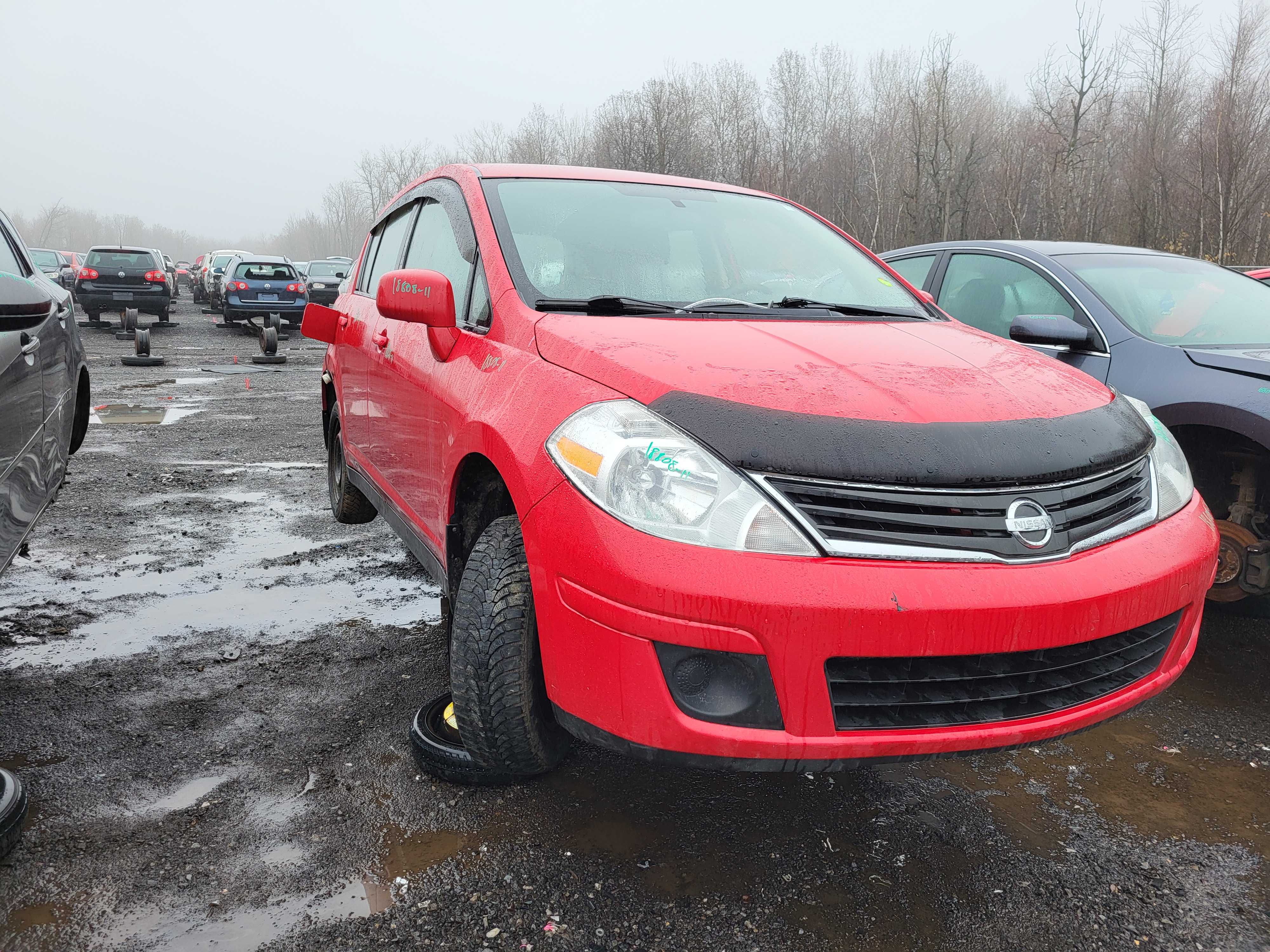 NISSAN VERSA 2011