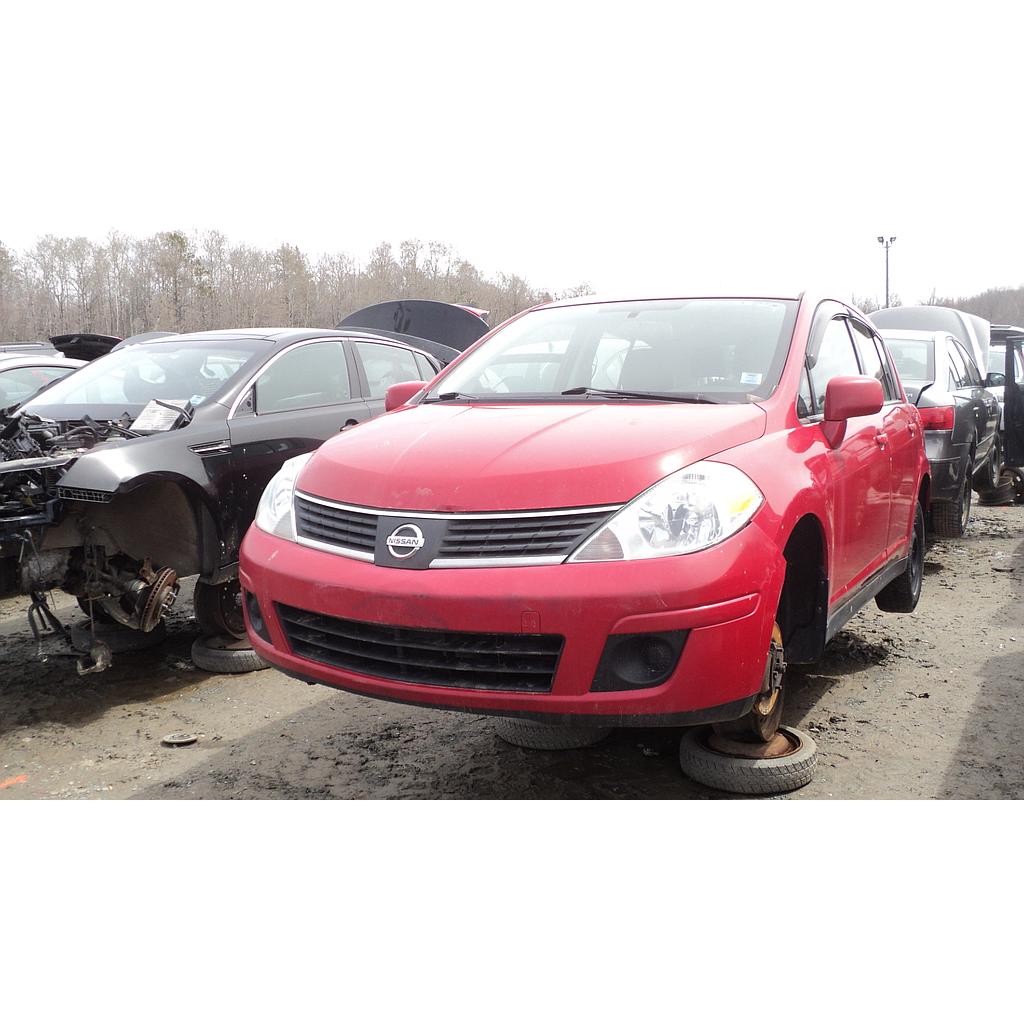 NISSAN VERSA 2011