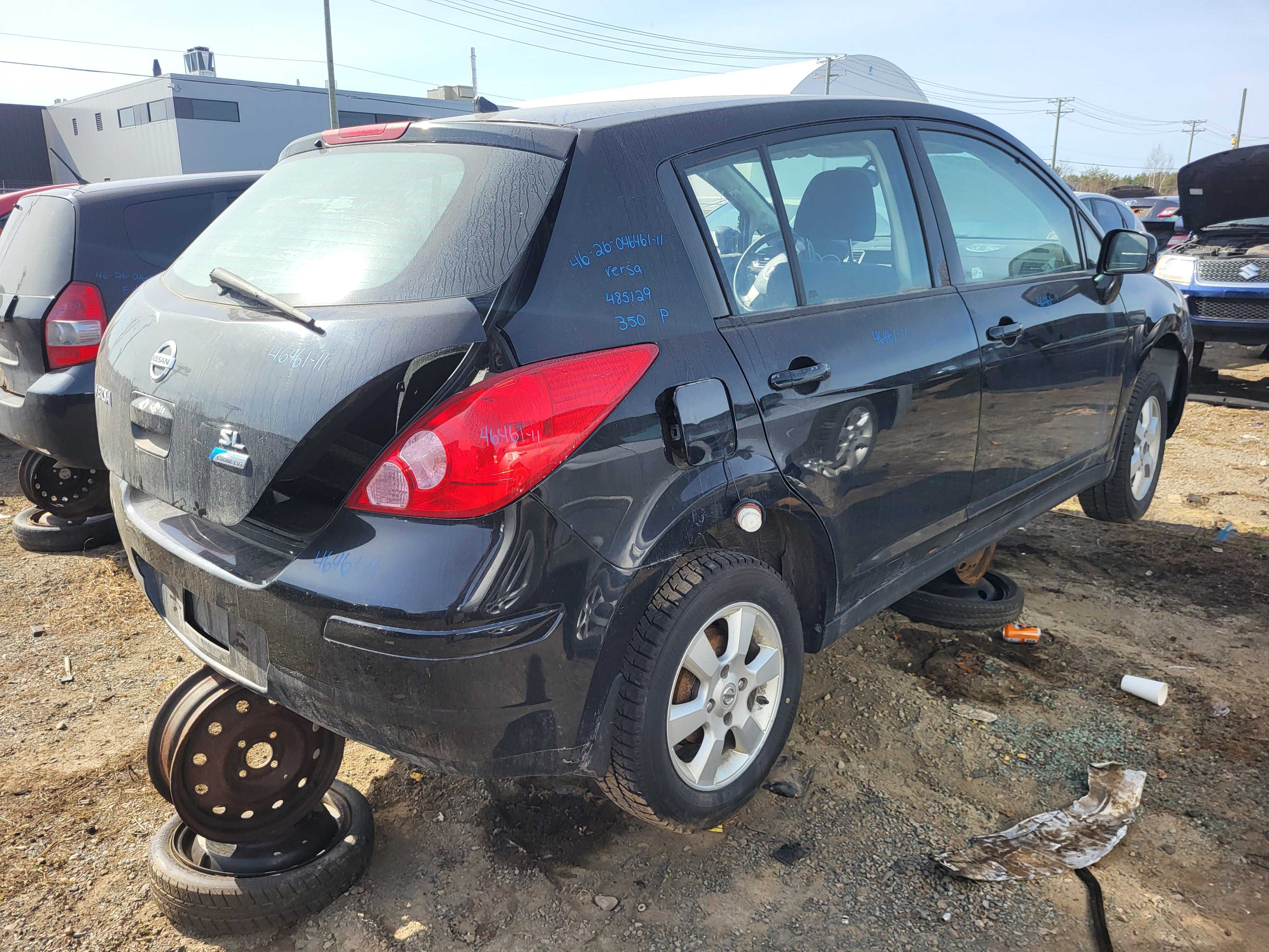 NISSAN VERSA 2011