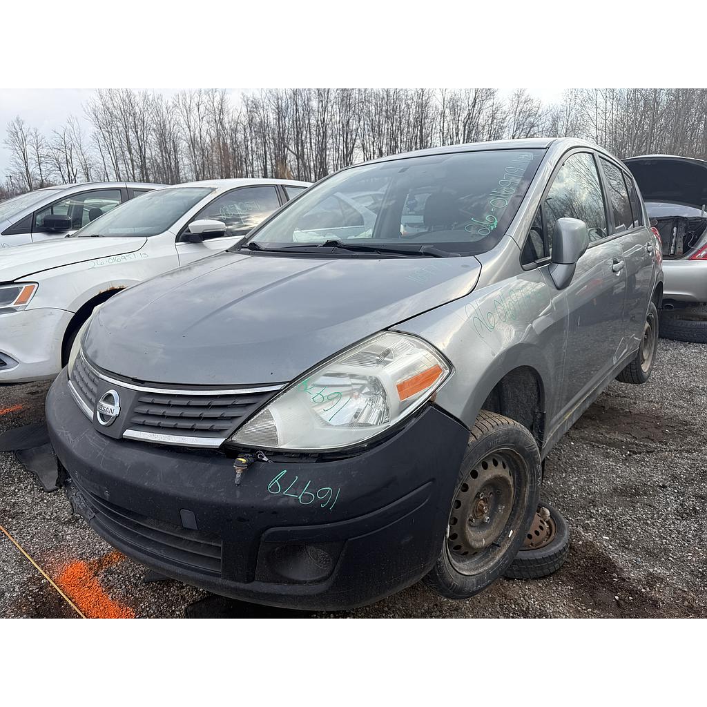 NISSAN VERSA 2012