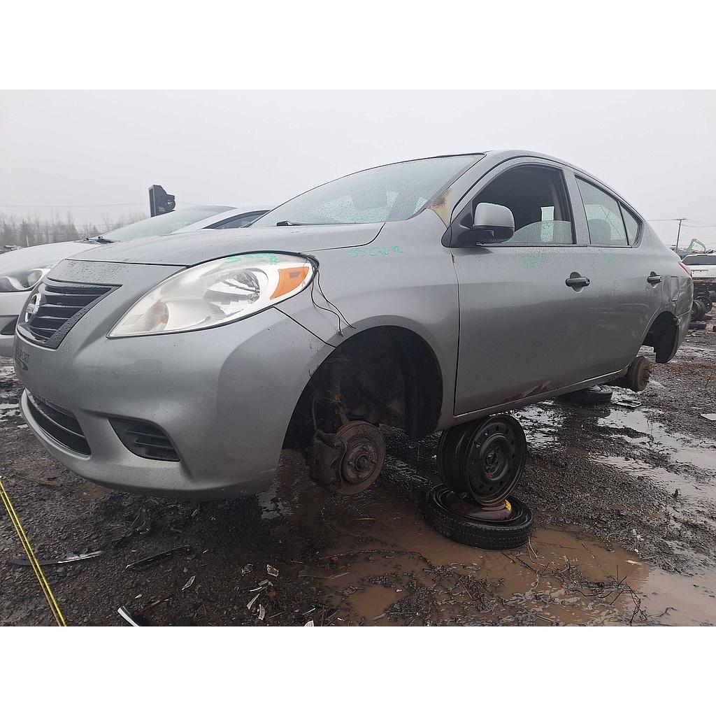 NISSAN VERSA 2012
