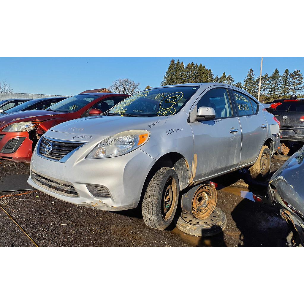 NISSAN VERSA 2012
