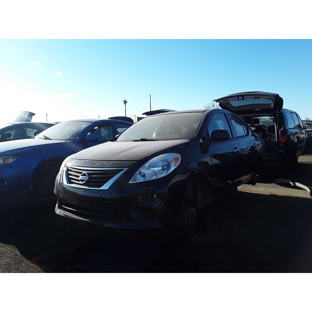 NISSAN VERSA 2012