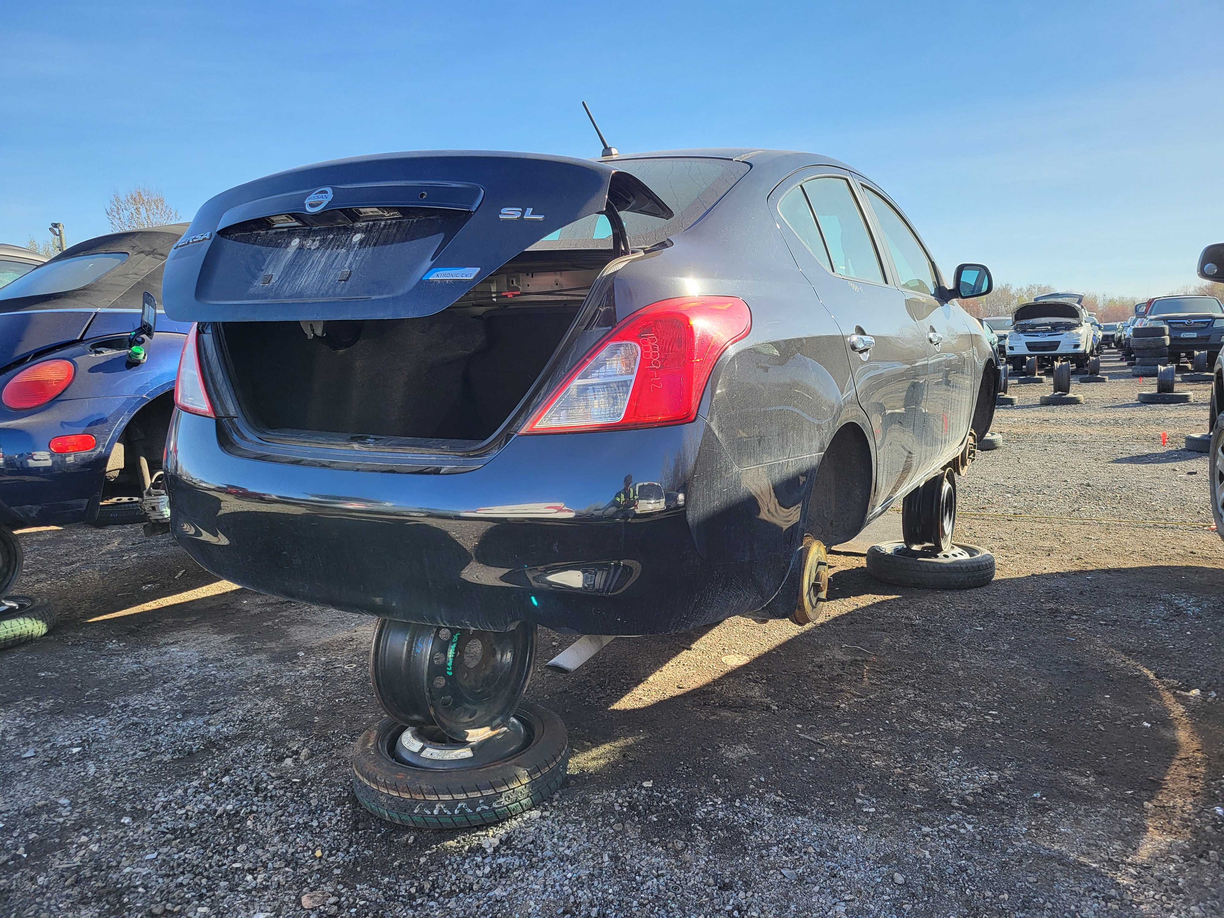 NISSAN VERSA 2012