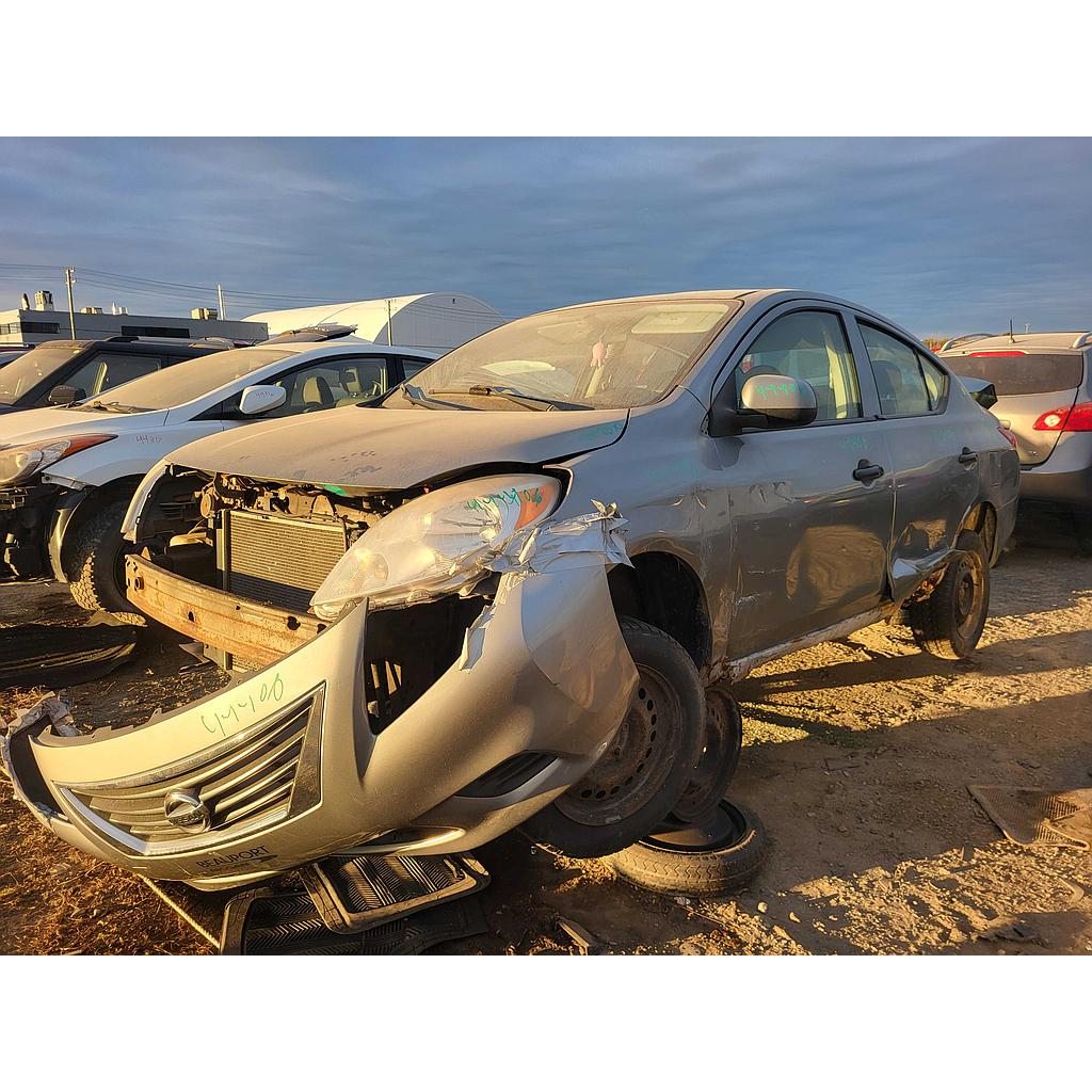 NISSAN VERSA 2012