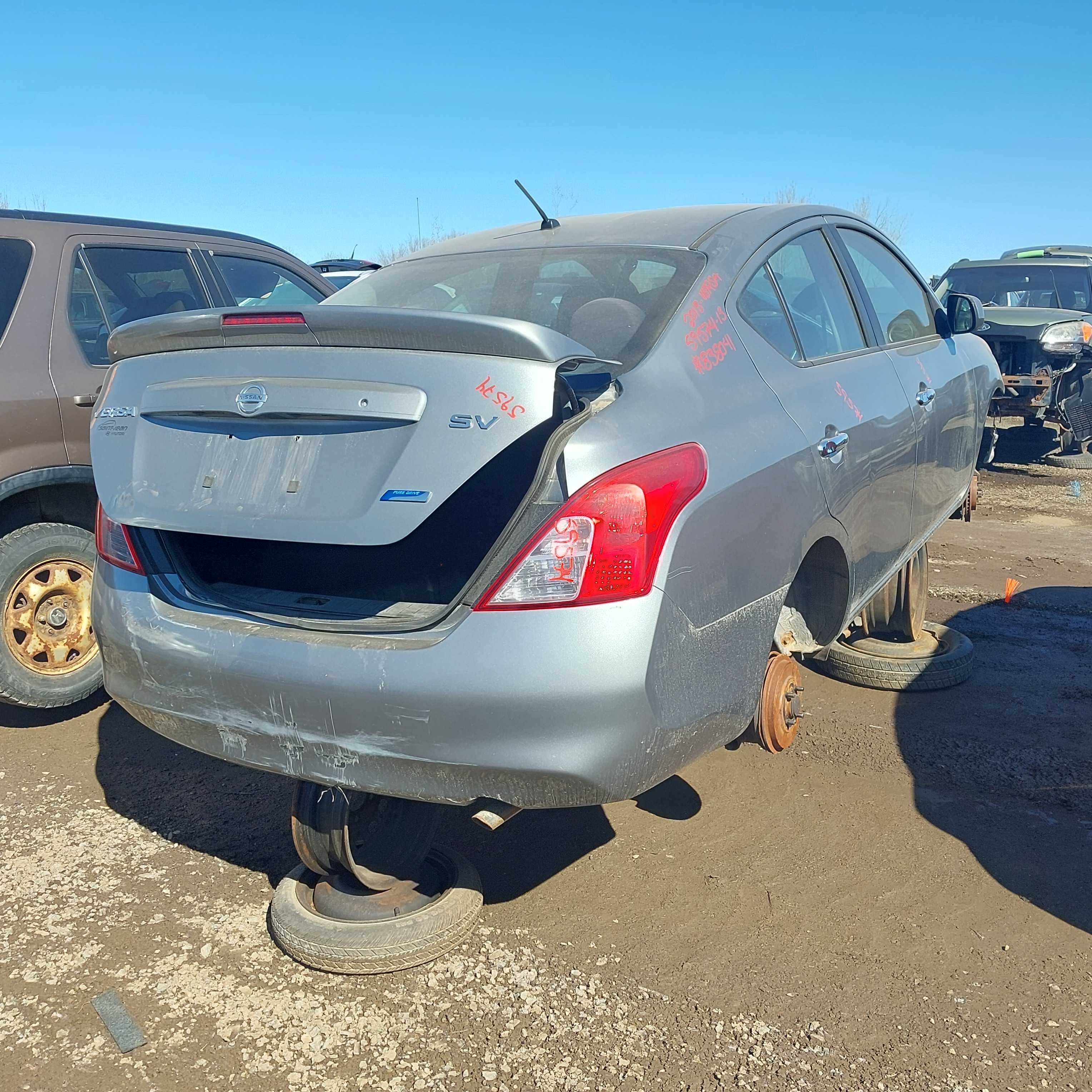 NISSAN VERSA 2013