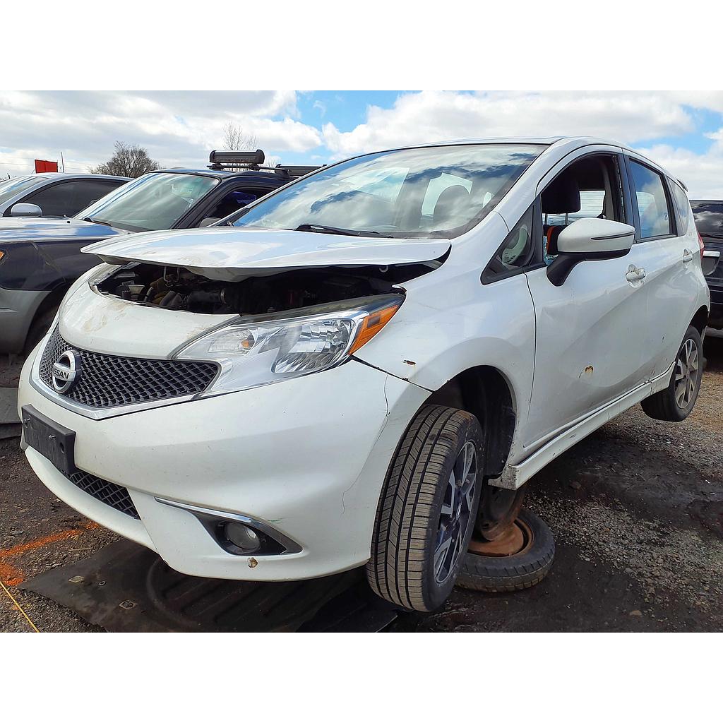 NISSAN VERSA 2015