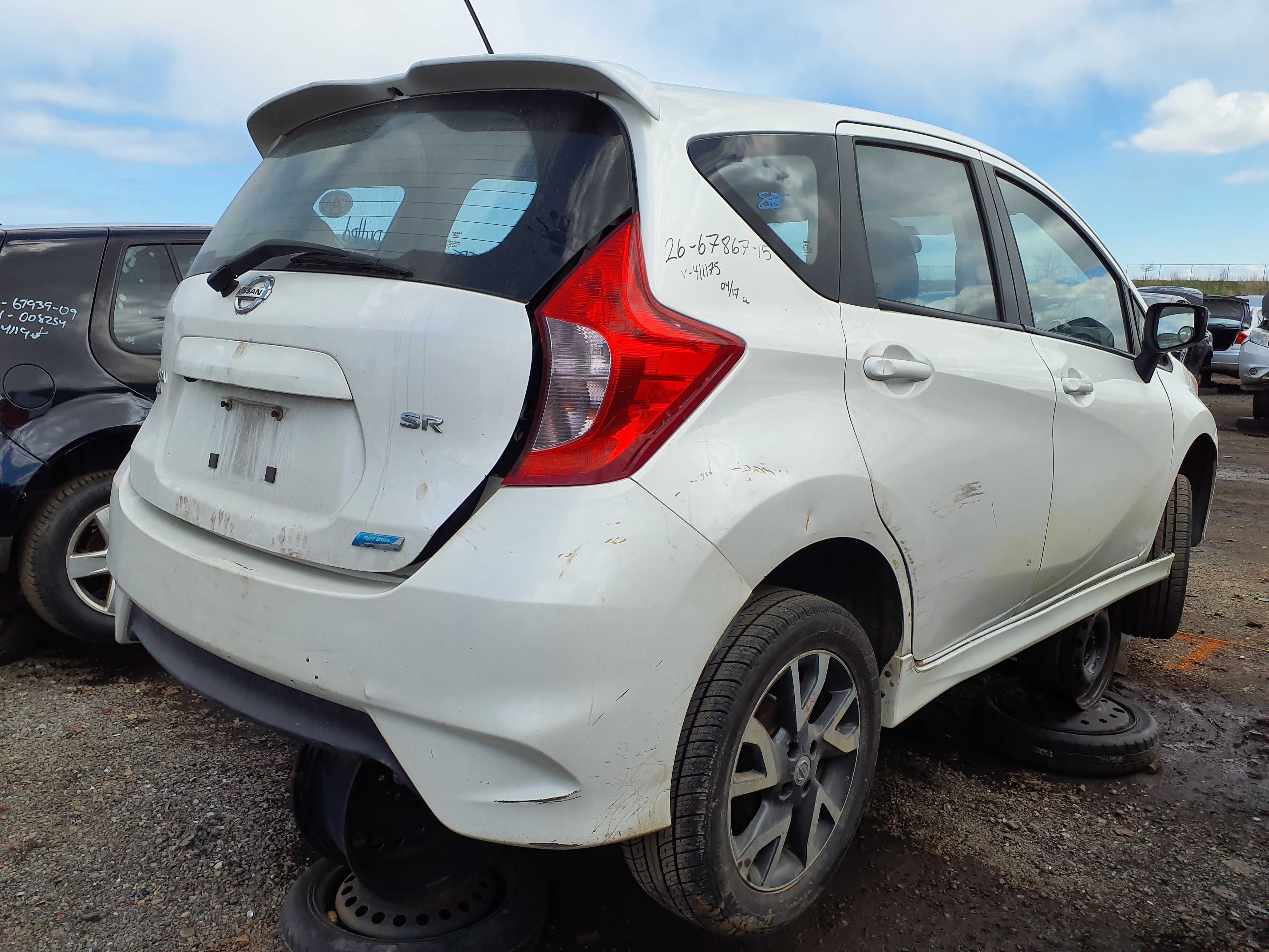 NISSAN VERSA 2015