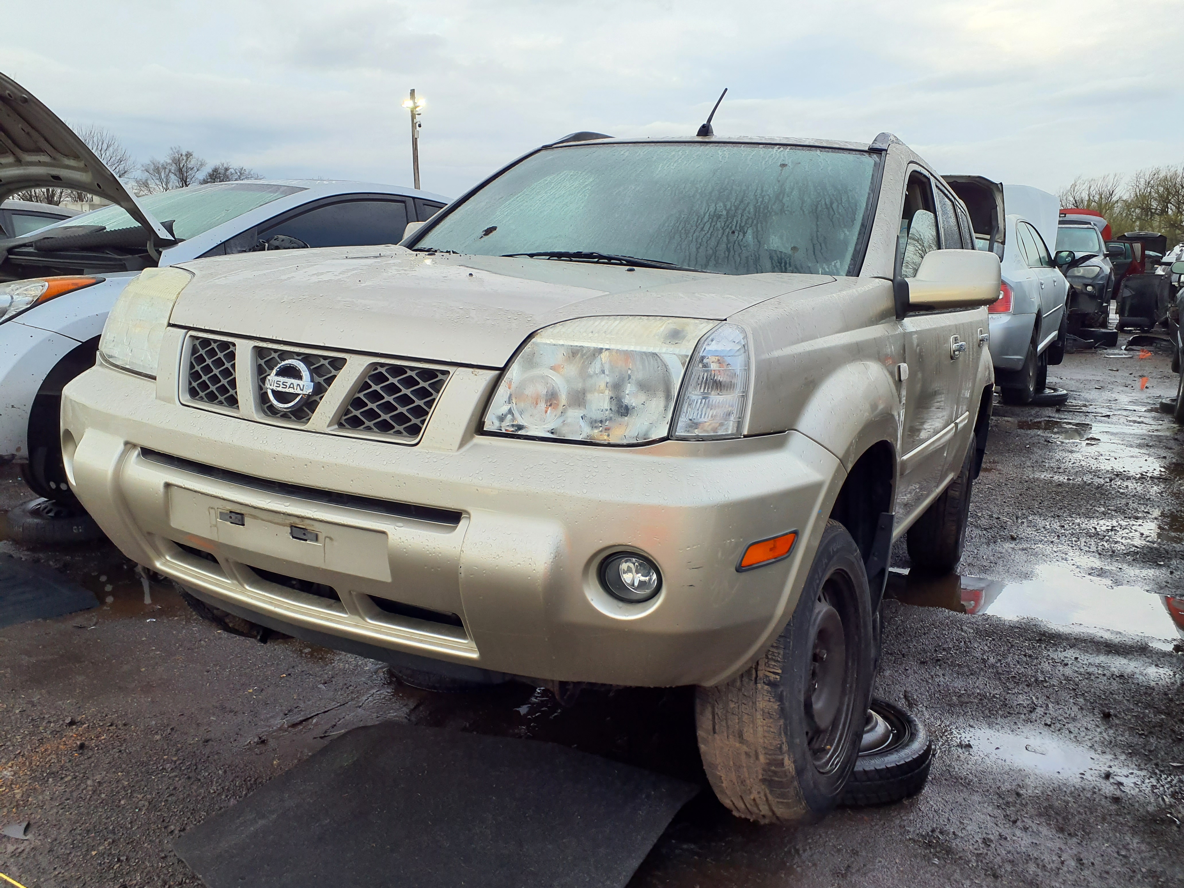NISSAN X-TRAIL 2005