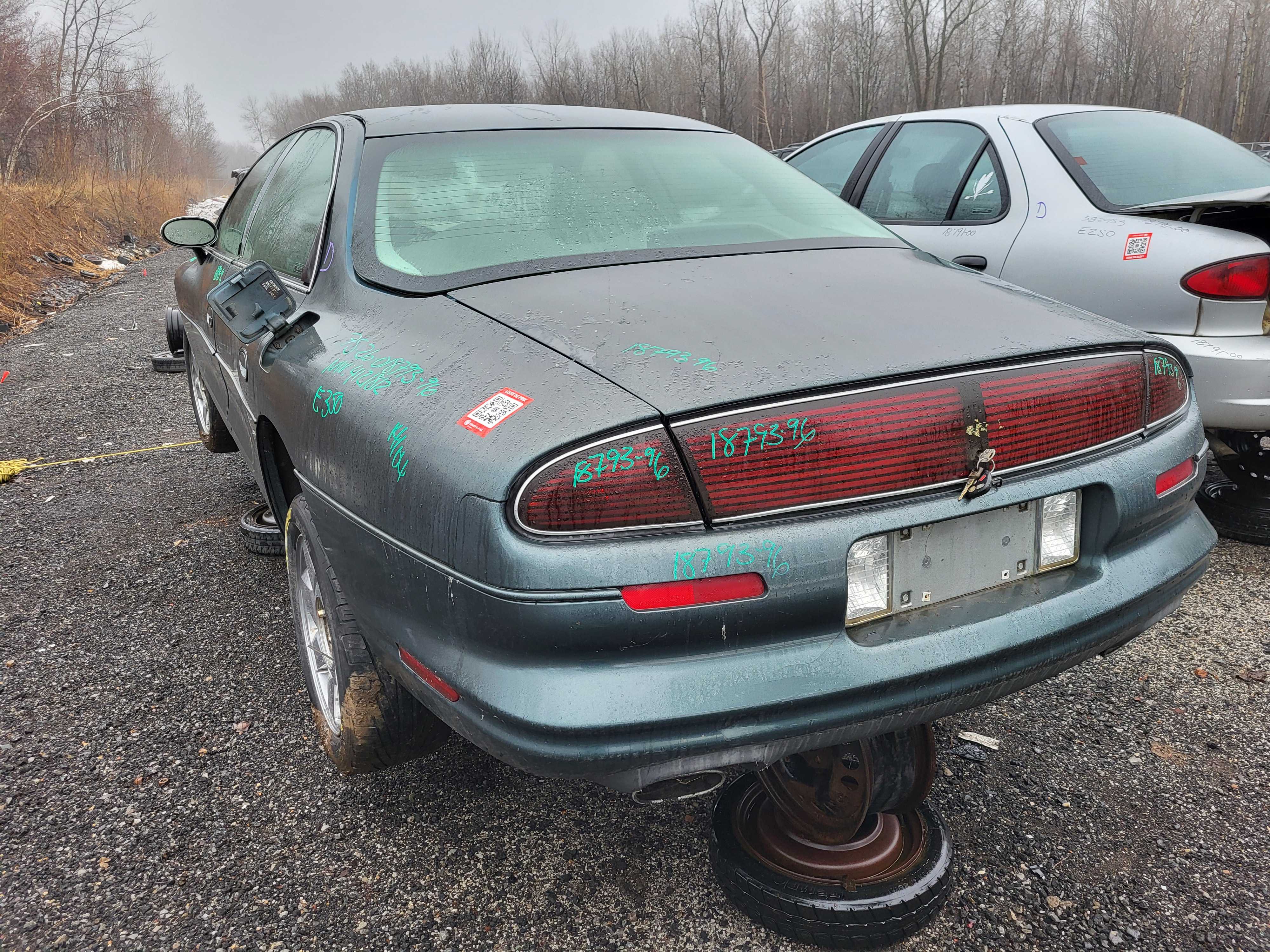 OLDSMOBILE AURORA 1996