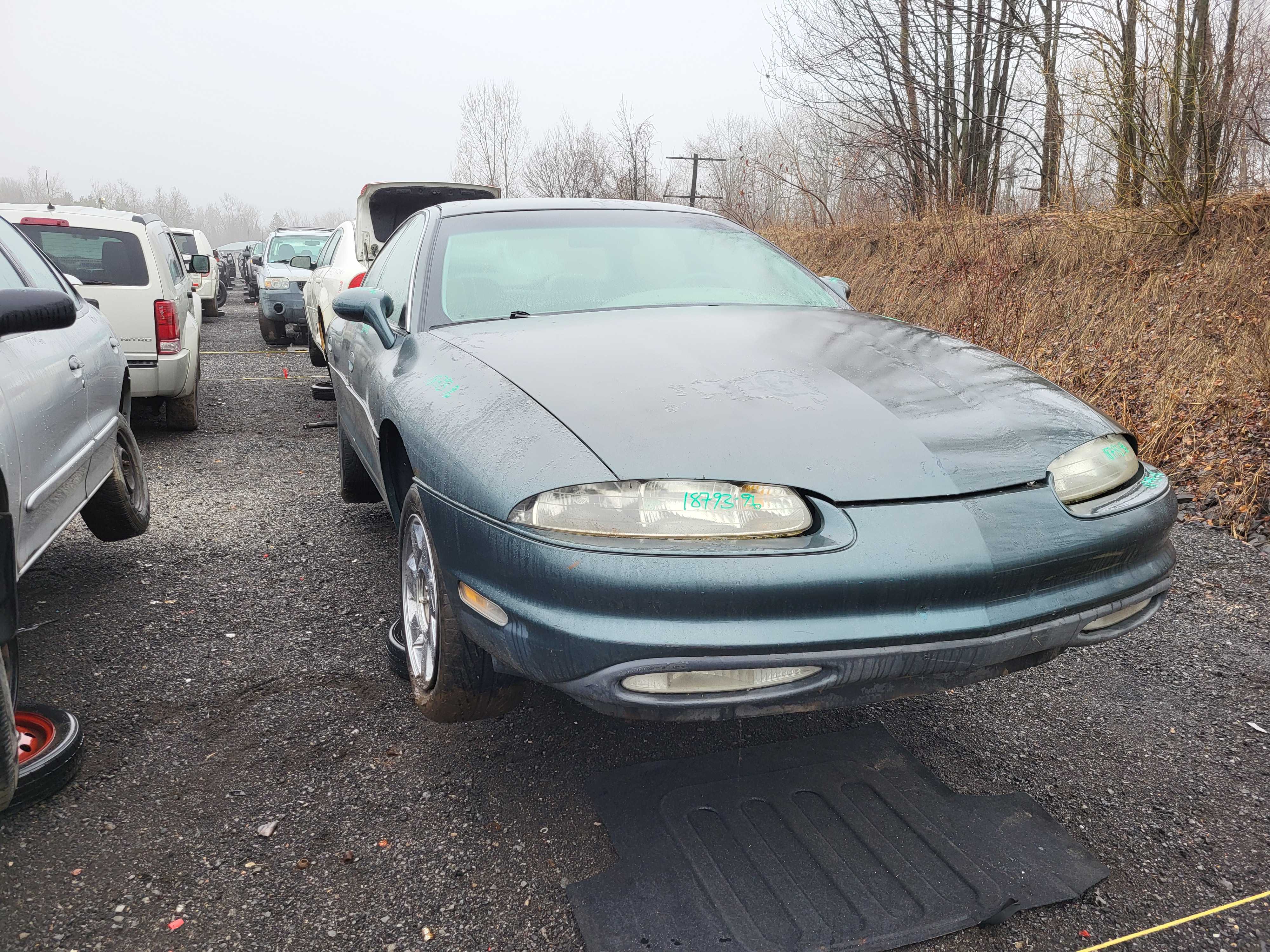 OLDSMOBILE AURORA 1996