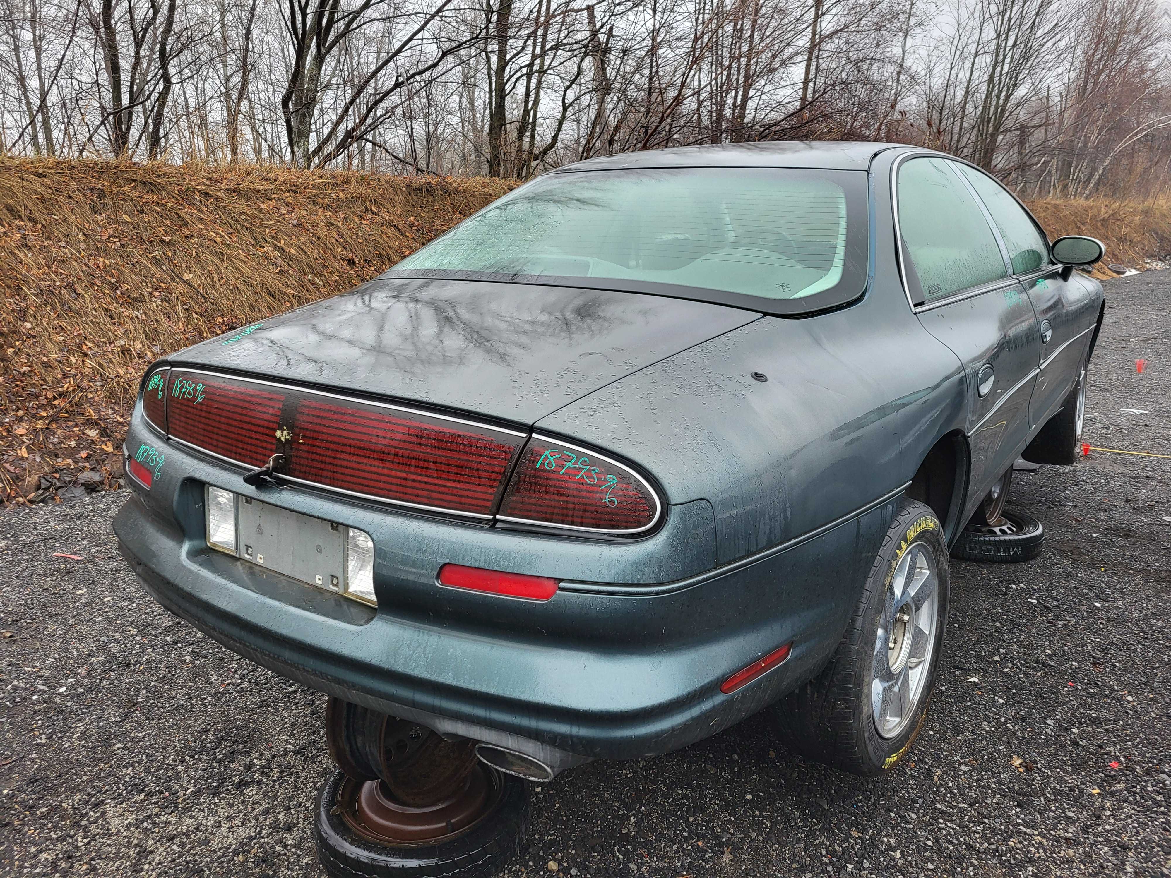 OLDSMOBILE AURORA 1996