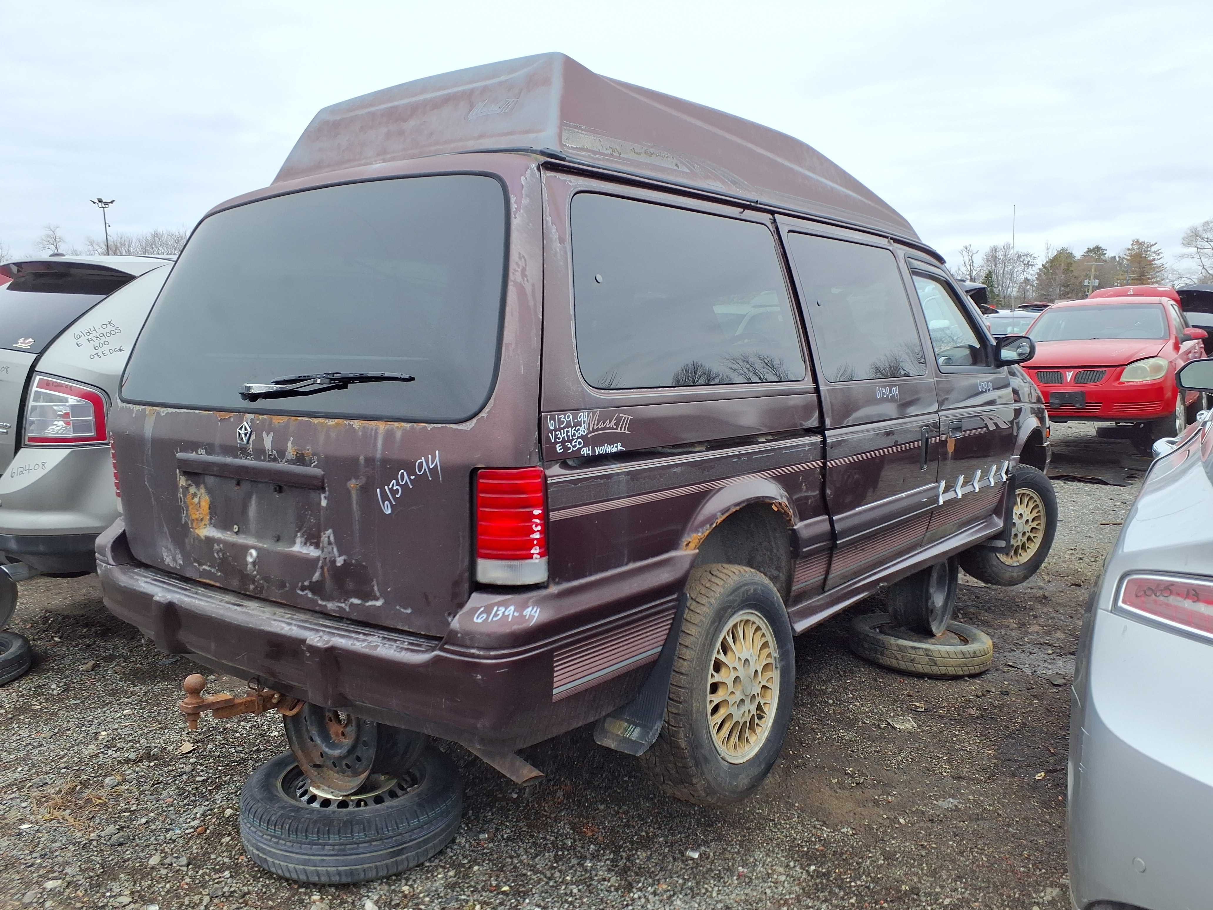 PLYMOUTH VOYAGER 1994