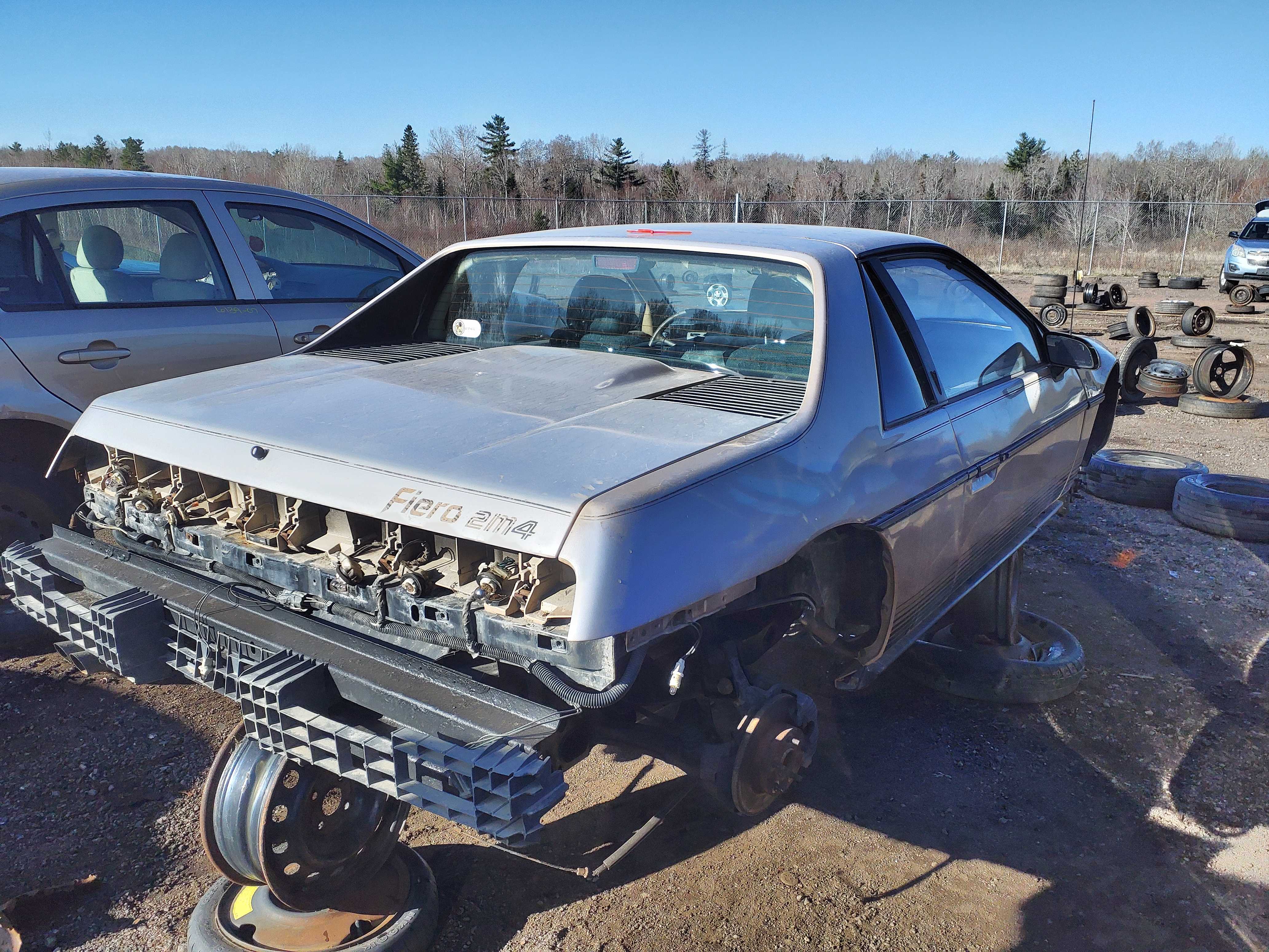 PONTIAC FIERO 1986