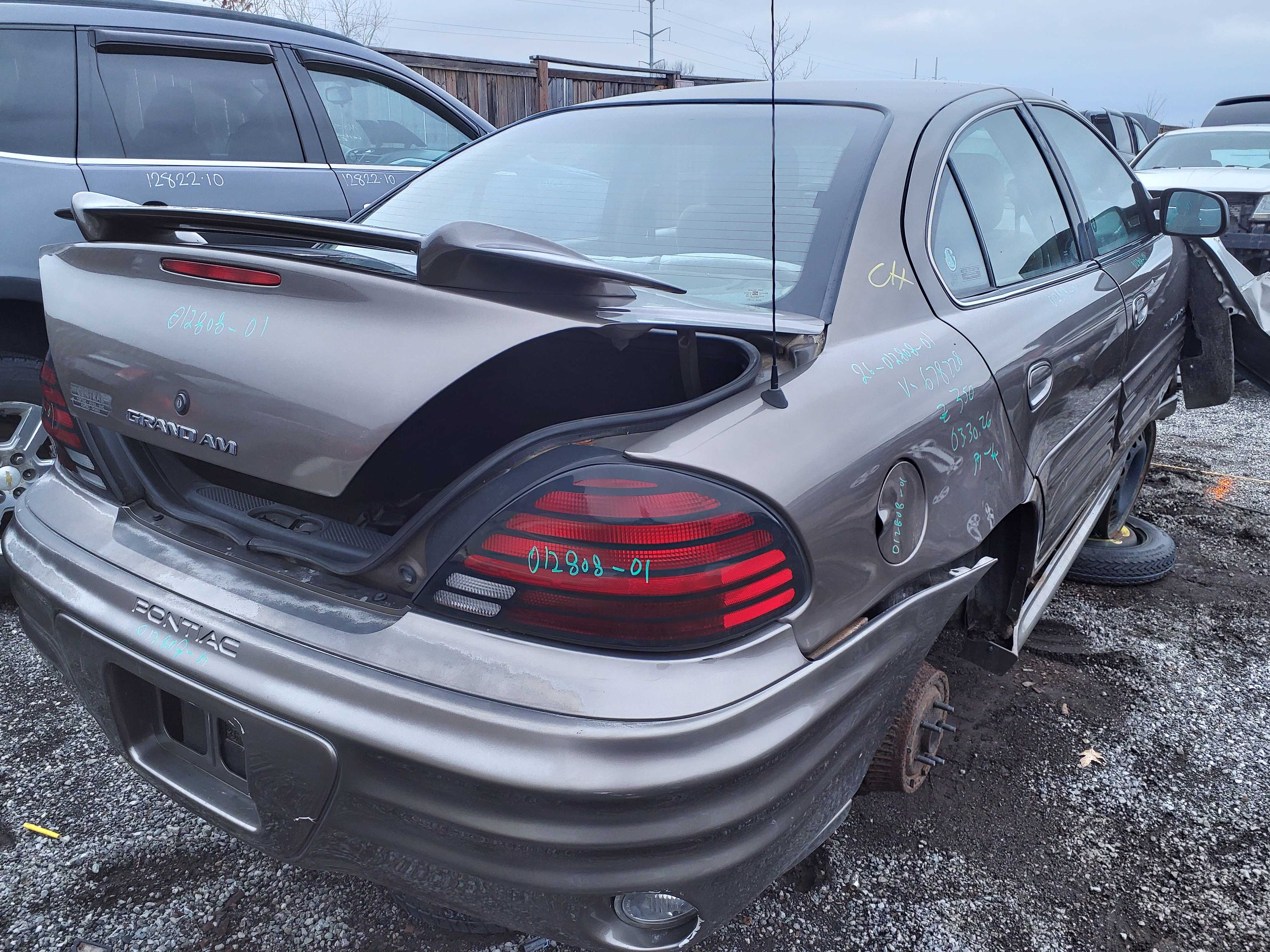 PONTIAC GRAND AM 2001