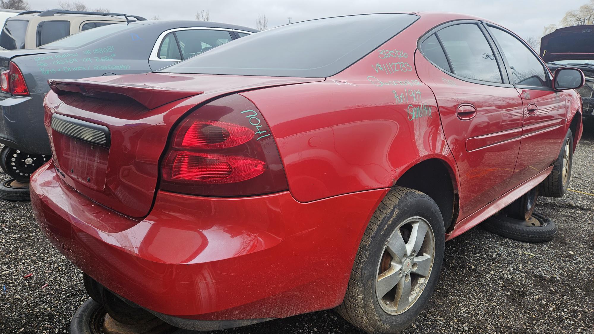 PONTIAC GRAND PRIX 2008