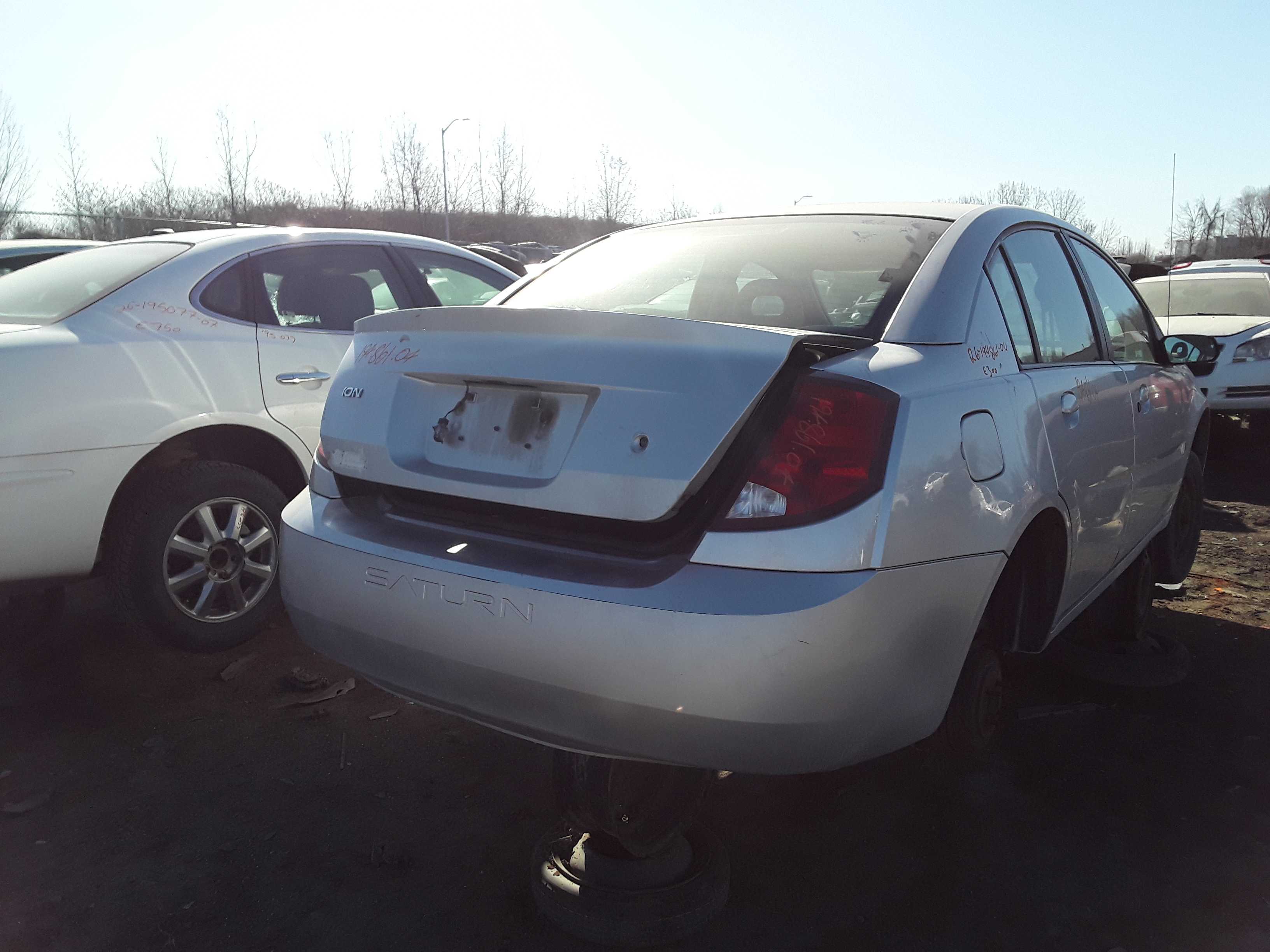 SATURN ION 2004