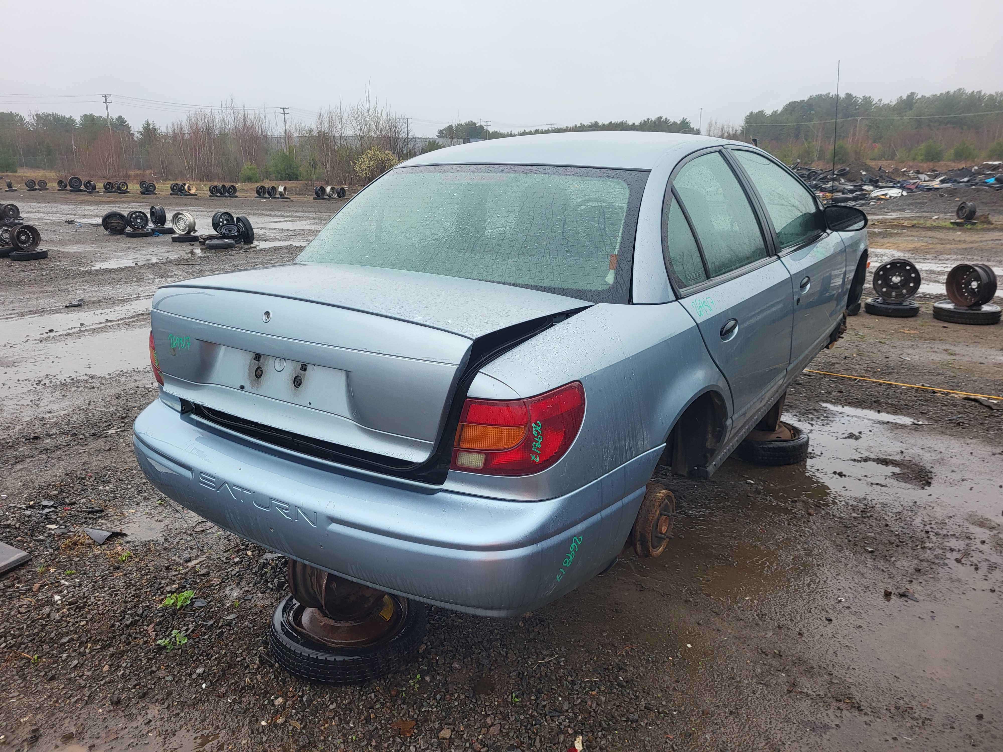 SATURN SL 2002