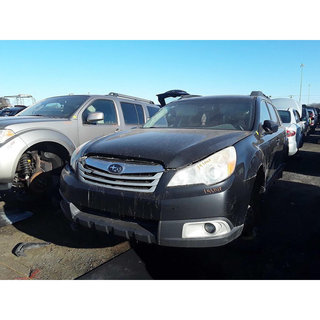SUBARU OUTBACK 2011