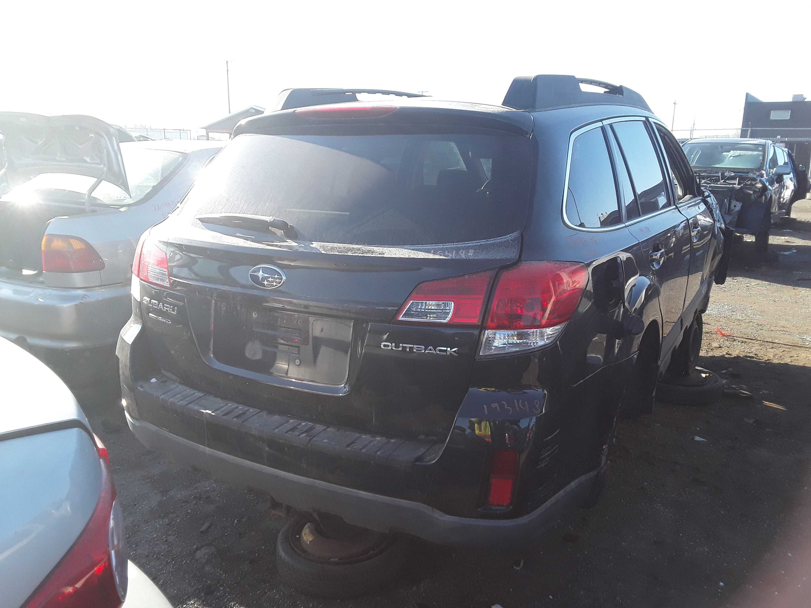 SUBARU OUTBACK 2011