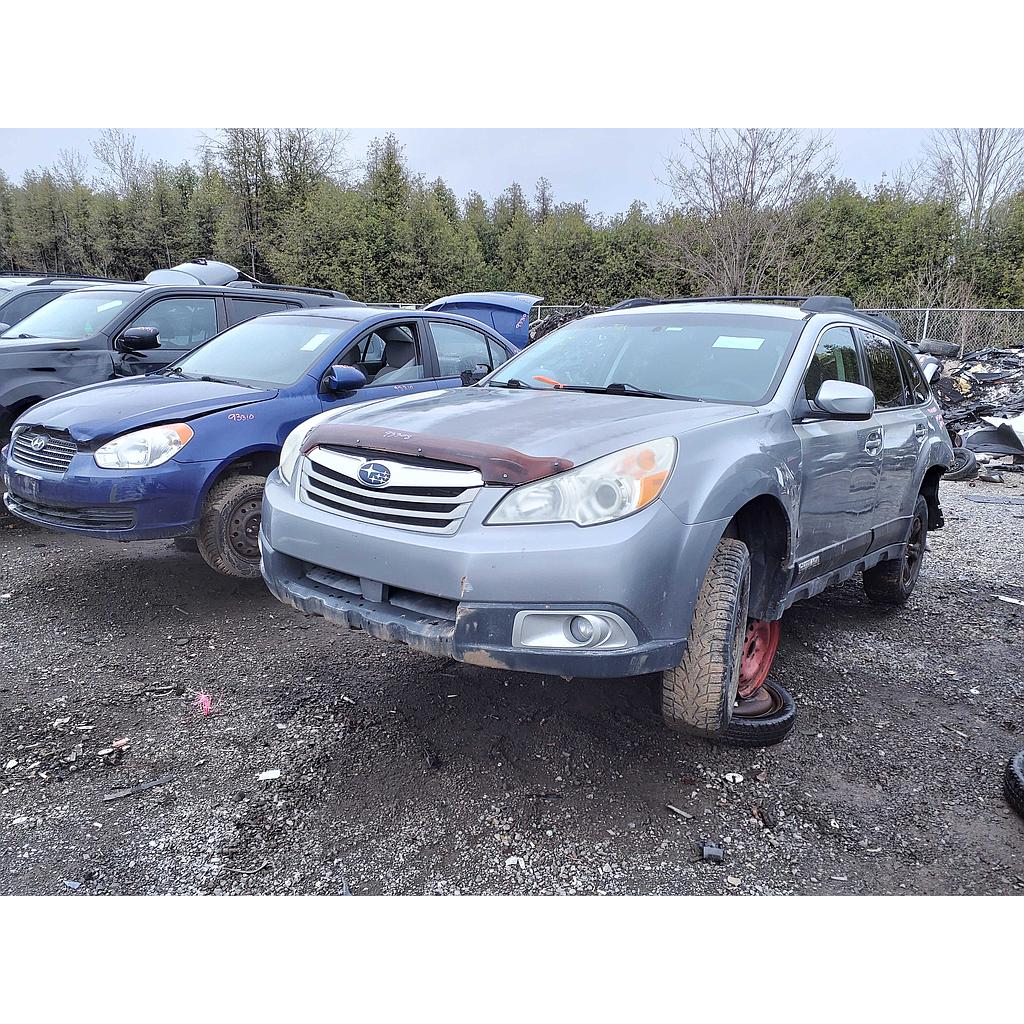 SUBARU OUTBACK 2011