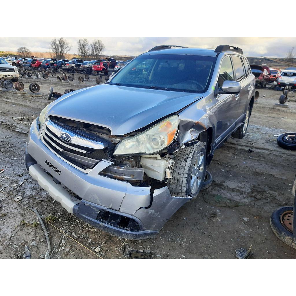 SUBARU OUTBACK 2011