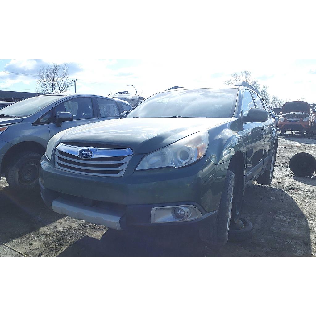SUBARU OUTBACK 2011