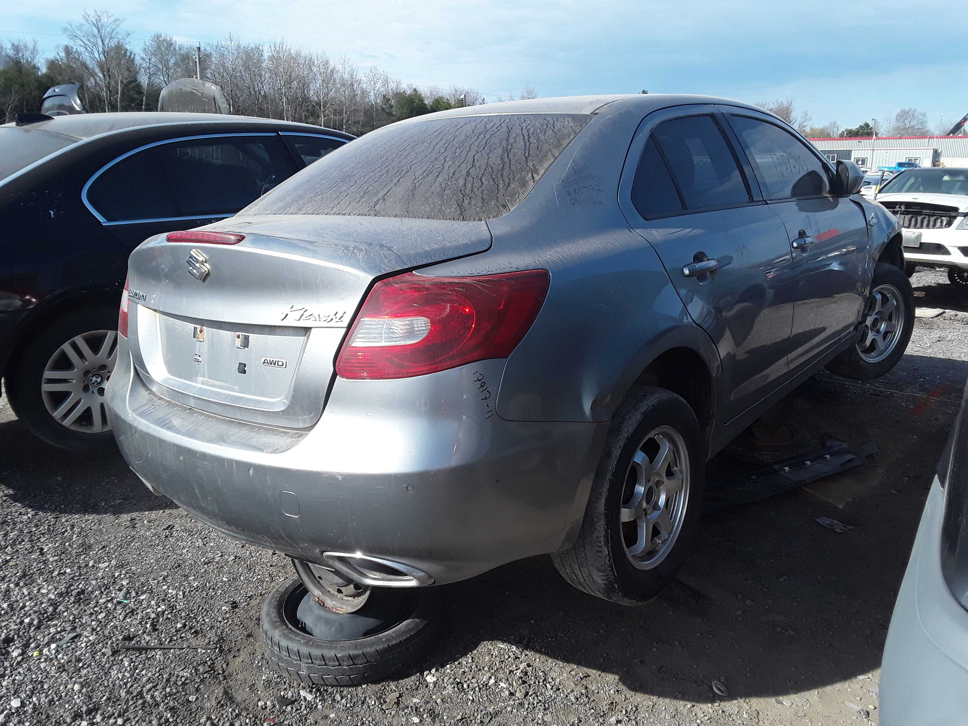 SUZUKI KIZASHI 2011