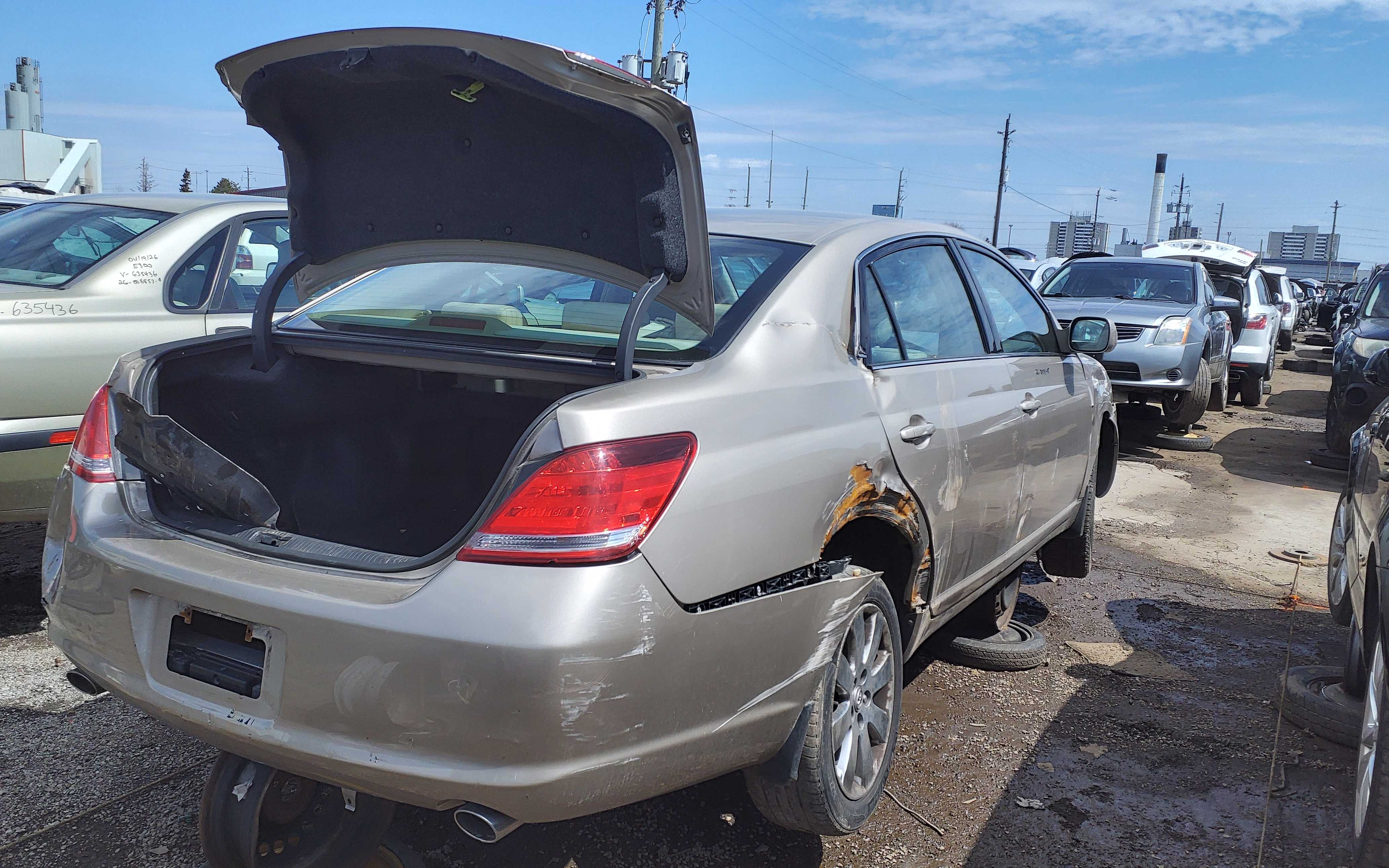 TOYOTA AVALON 2005