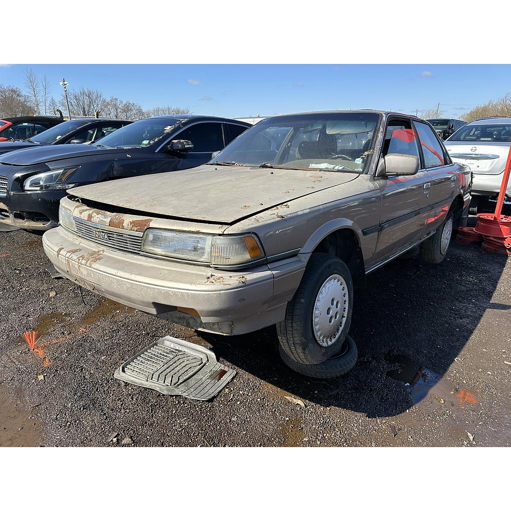 TOYOTA CAMRY 1988