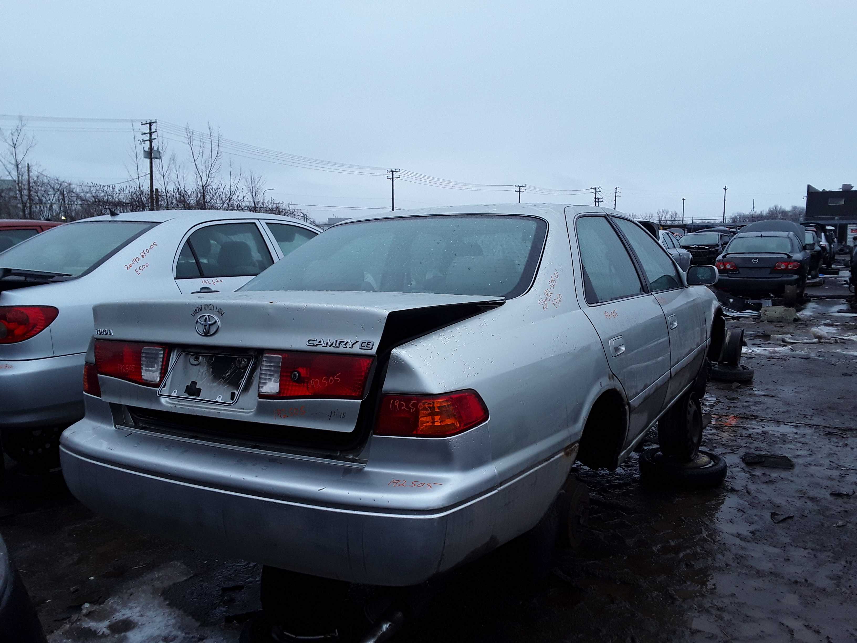 TOYOTA CAMRY 2001