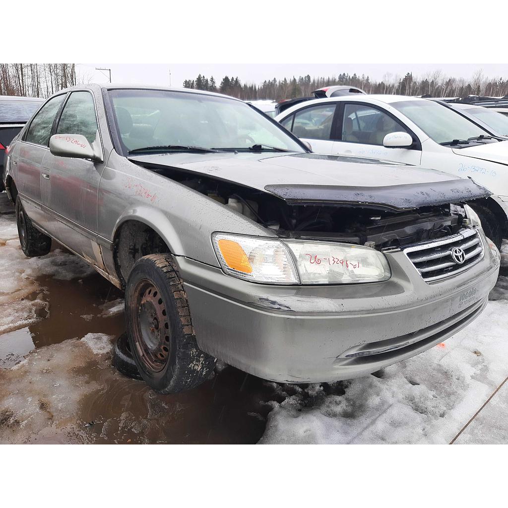 TOYOTA CAMRY 2001