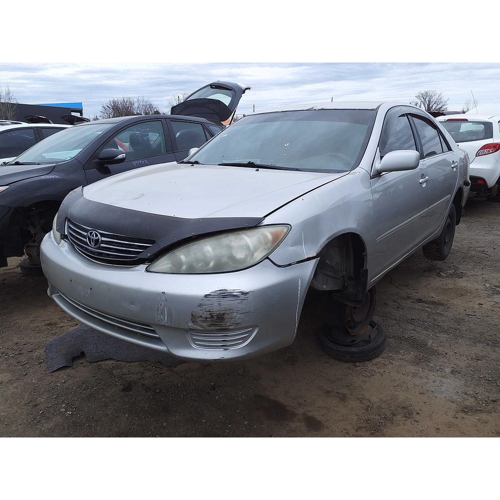 TOYOTA CAMRY 2005