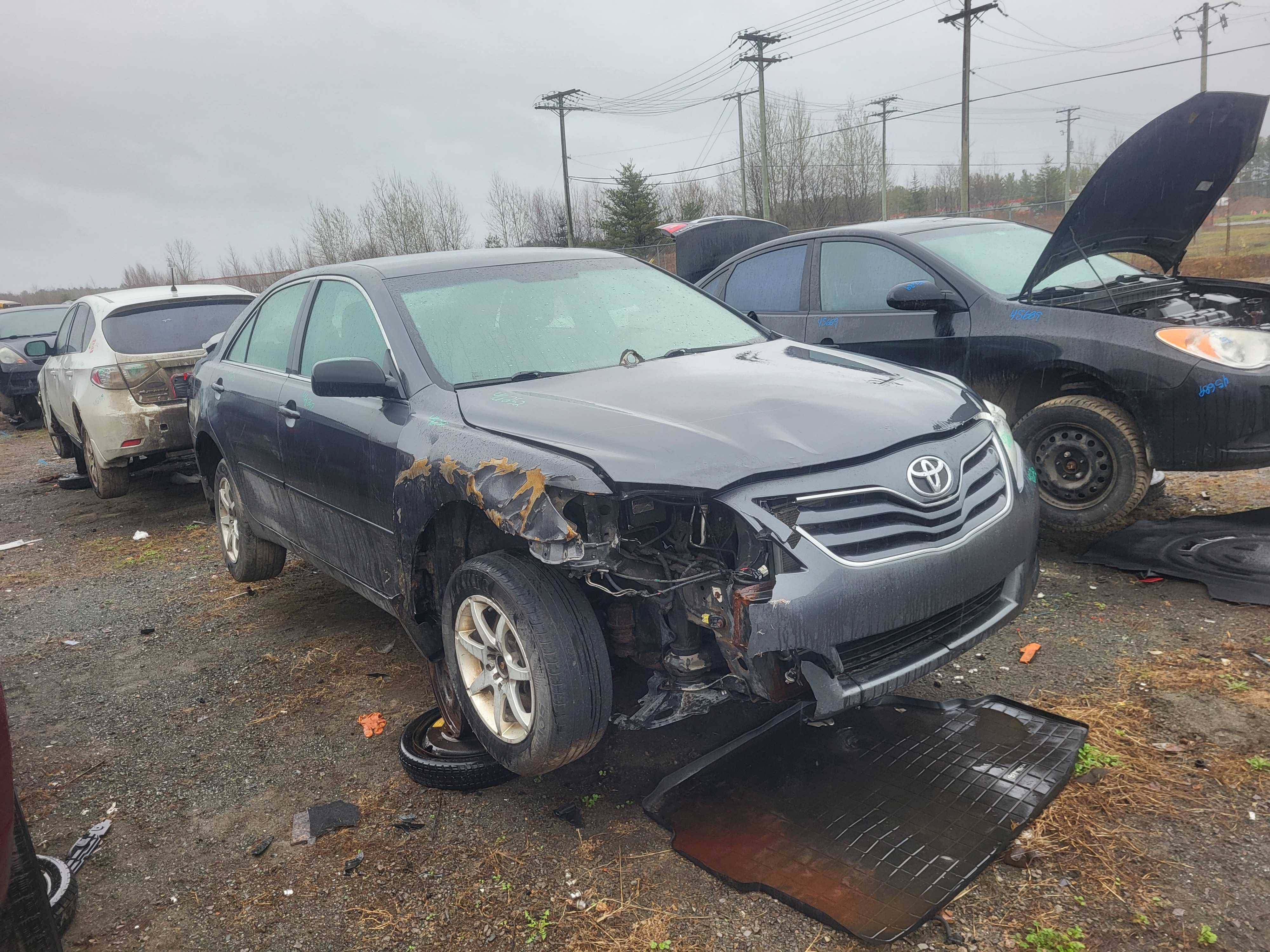 TOYOTA CAMRY 2010