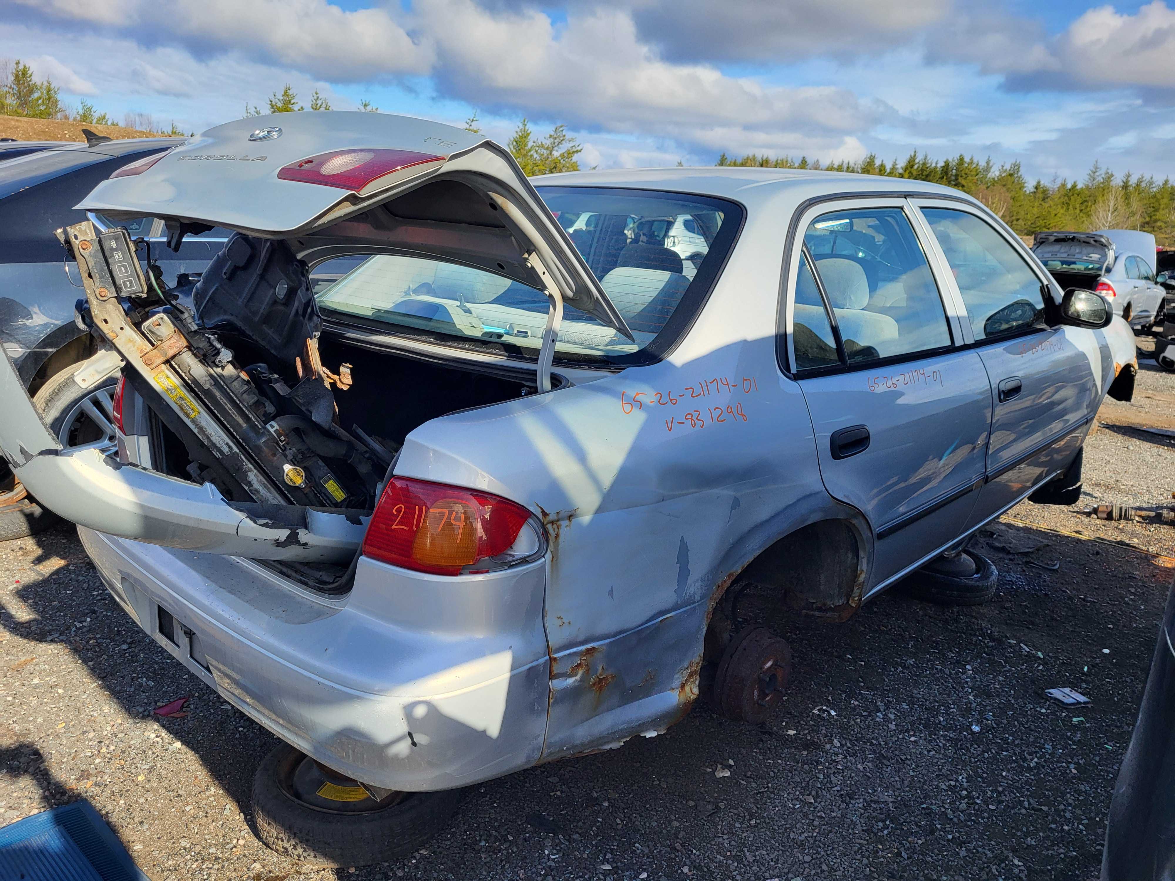 TOYOTA COROLLA 2001