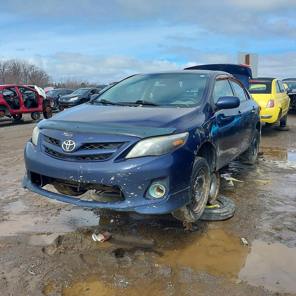TOYOTA COROLLA 2011
